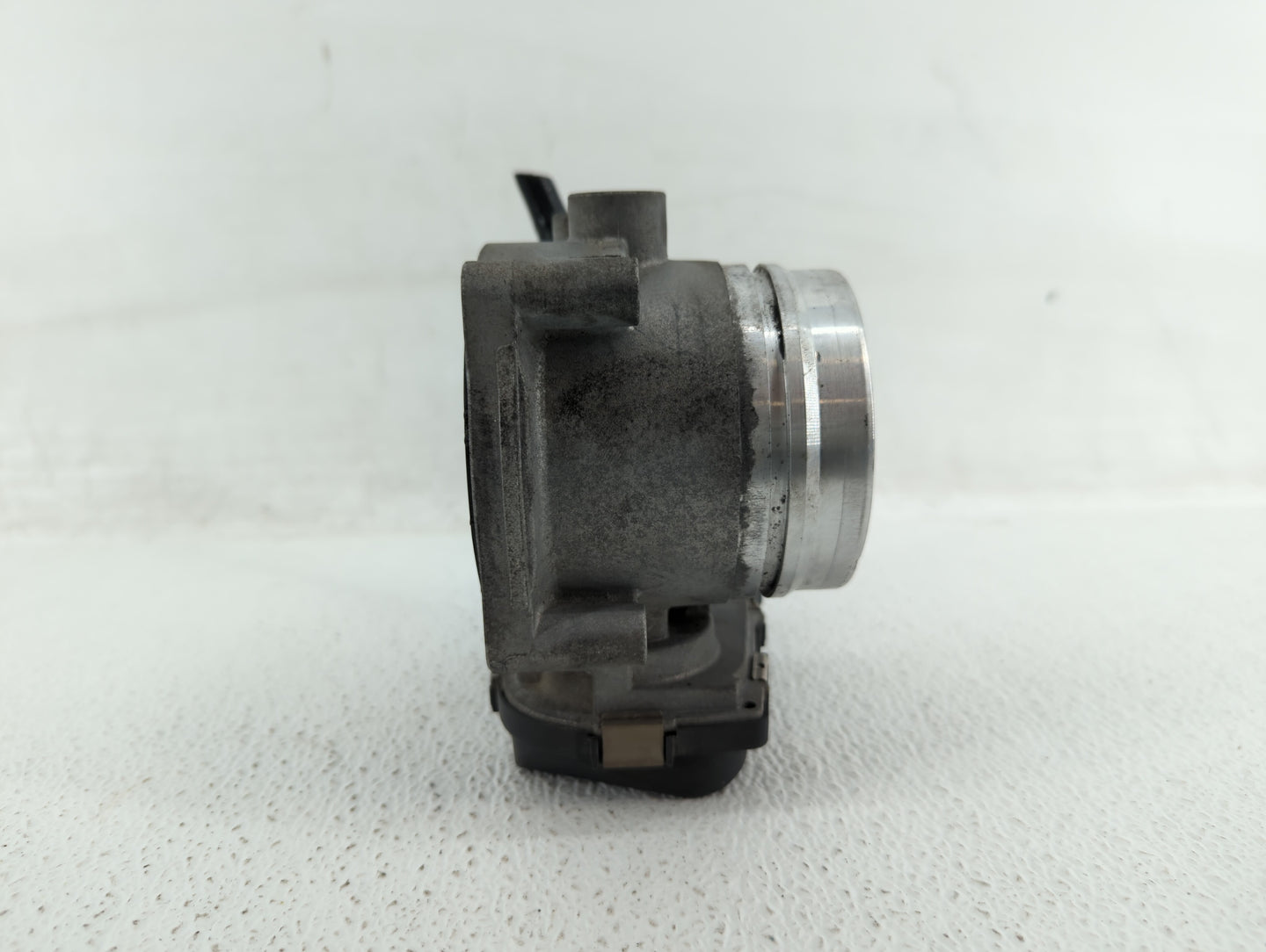 2010-2017 Bmw 535i Throttle Body P/N:1354 7597871-01 Fits Fits 2010 2011 2012 2013 2014 2015 2016 2017 2018 2019 2020 OEM Us