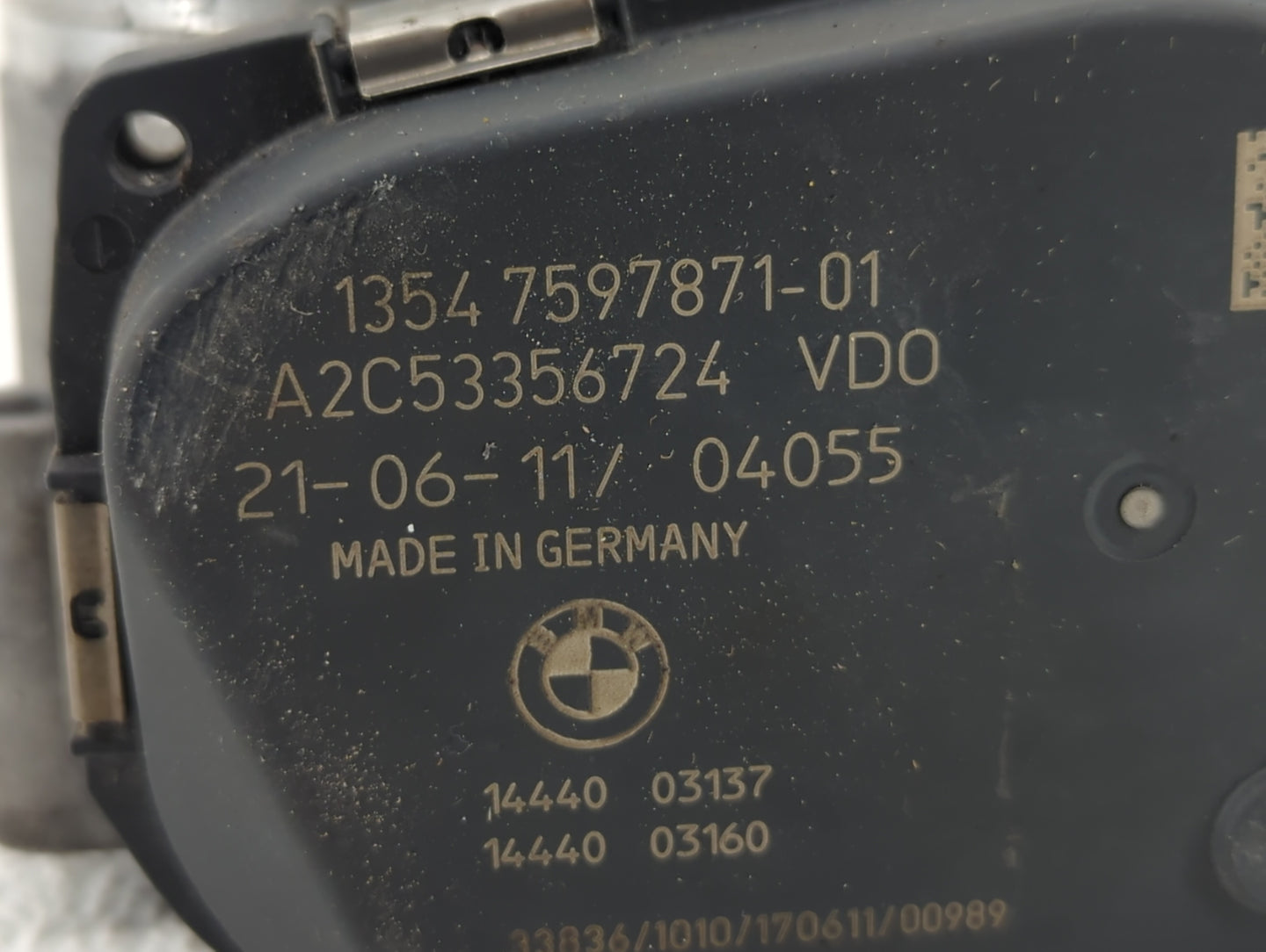 2010-2017 Bmw 535i Throttle Body P/N:1354 7597871-01 Fits Fits 2010 2011 2012 2013 2014 2015 2016 2017 2018 2019 2020 OEM Us