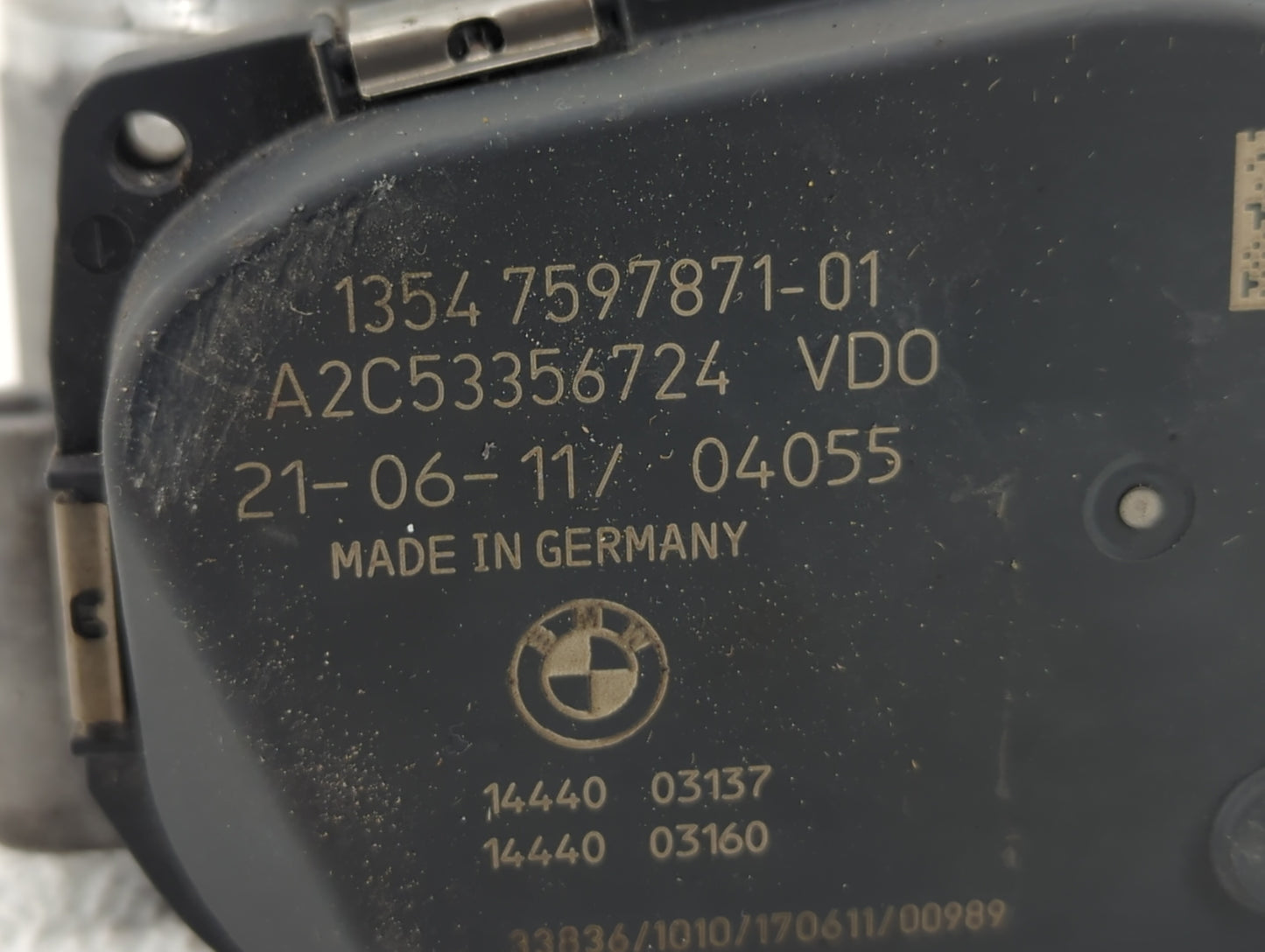 2010-2017 Bmw 535i Throttle Body P/N:1354 7597871-01 Fits Fits 2010 2011 2012 2013 2014 2015 2016 2017 2018 2019 2020 OEM Us