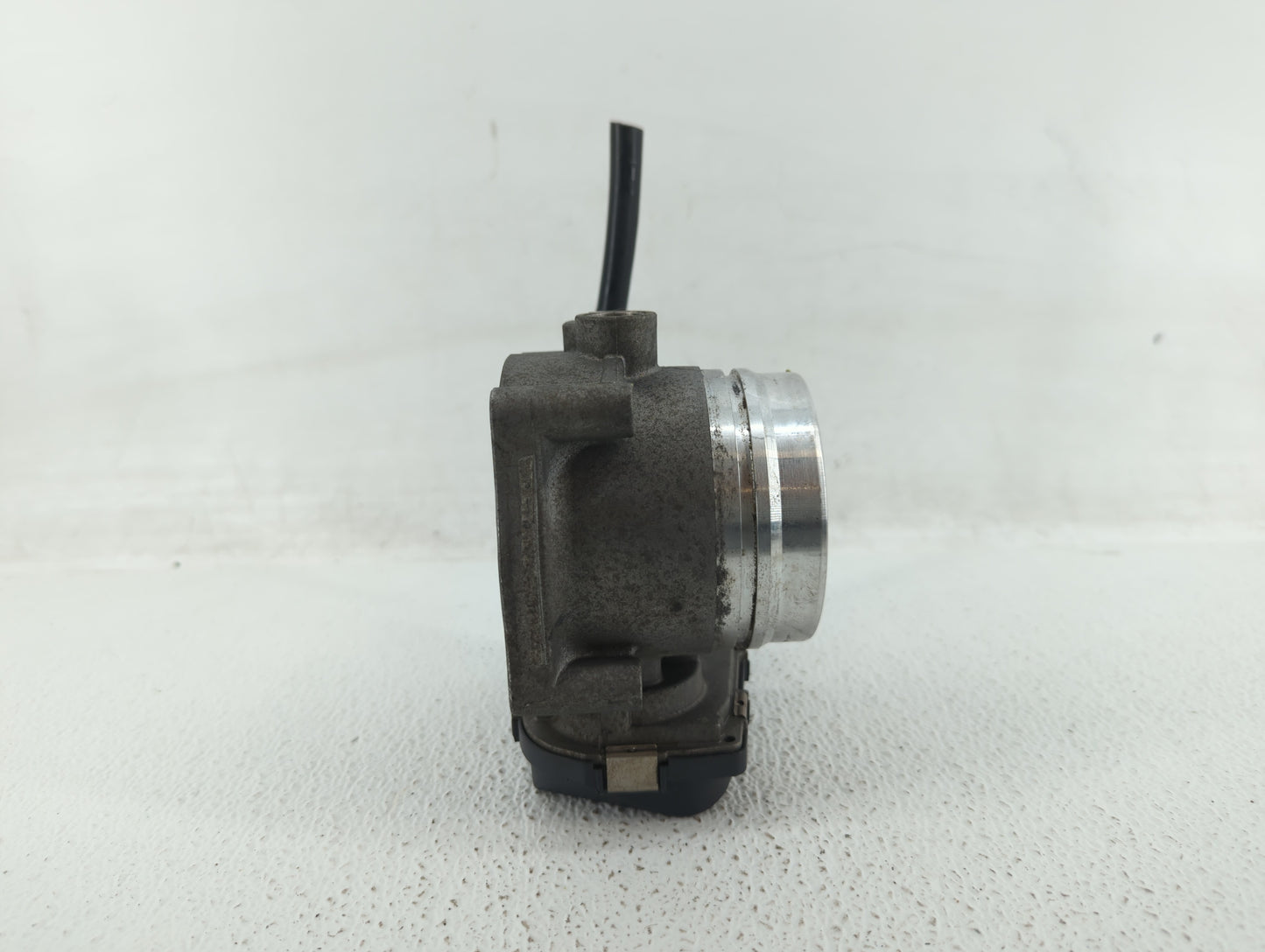 2010-2017 Bmw 535i Throttle Body P/N:1354 7597871-03 Fits Fits 2010 2011 2012 2013 2014 2015 2016 2017 2018 2019 2020 OEM Us