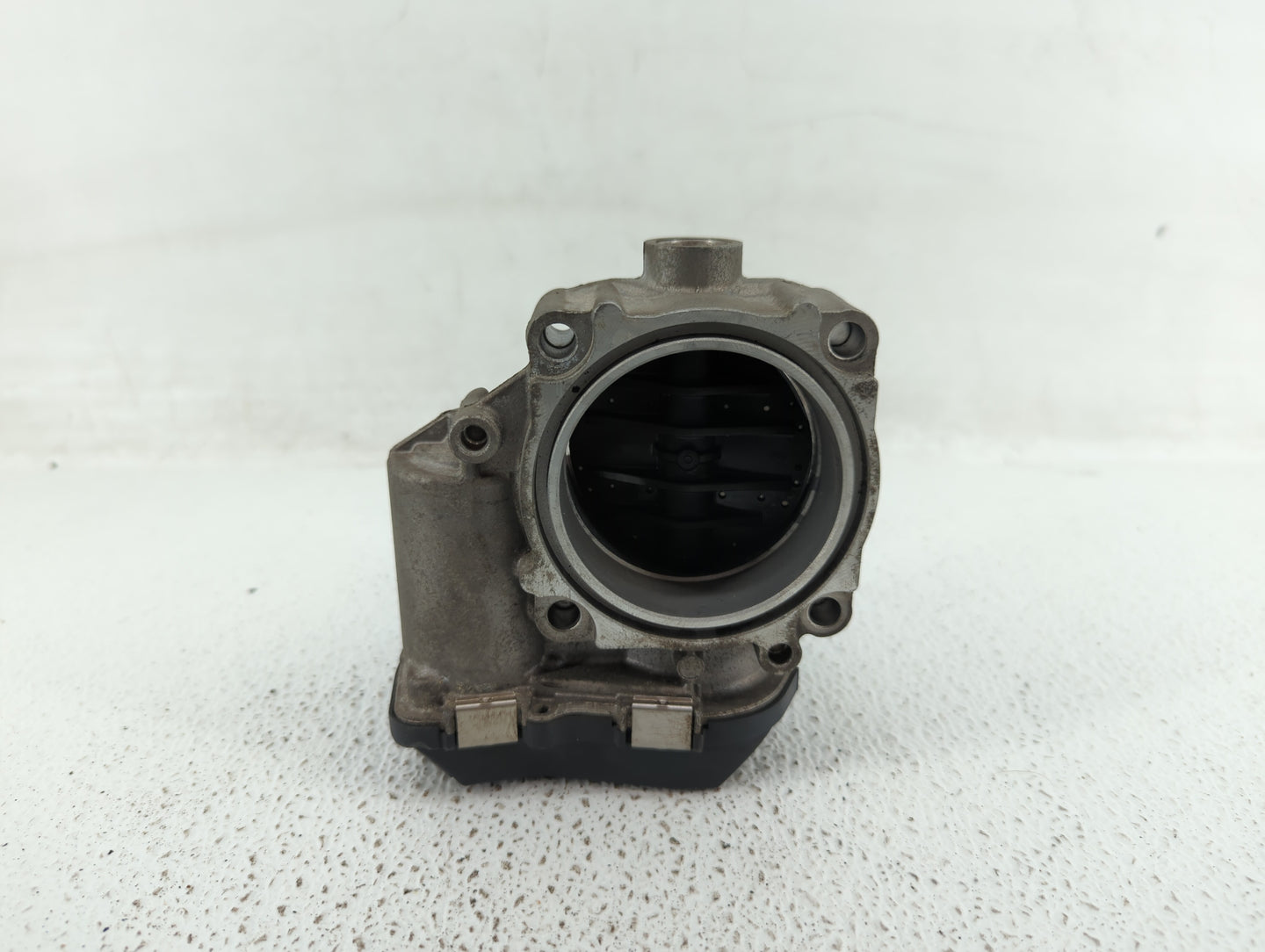 2010-2016 Bmw 550i Throttle Body P/N:1354 7555944-05 Fits Fits 2008 2009 2010 2011 2012 2013 2014 2015 2016 2017 2018 2019 O