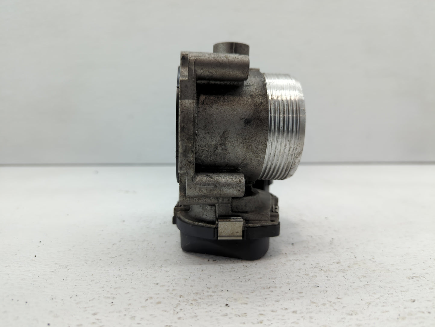 2010-2016 Bmw 550i Throttle Body P/N:1354 7555944-05 Fits Fits 2008 2009 2010 2011 2012 2013 2014 2015 2016 2017 2018 2019 O