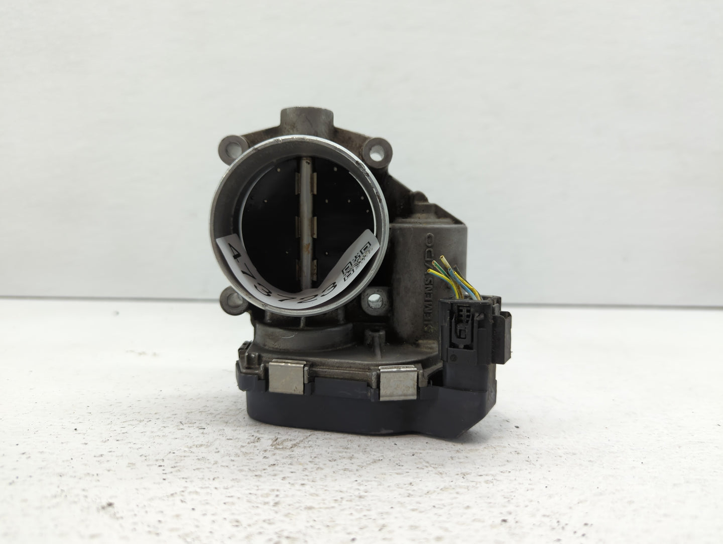 2010-2016 Bmw 550i Throttle Body P/N:1354 7555944-03 1354 7555944-05 Fits OEM Used Auto Parts - Oemusedautoparts1.com