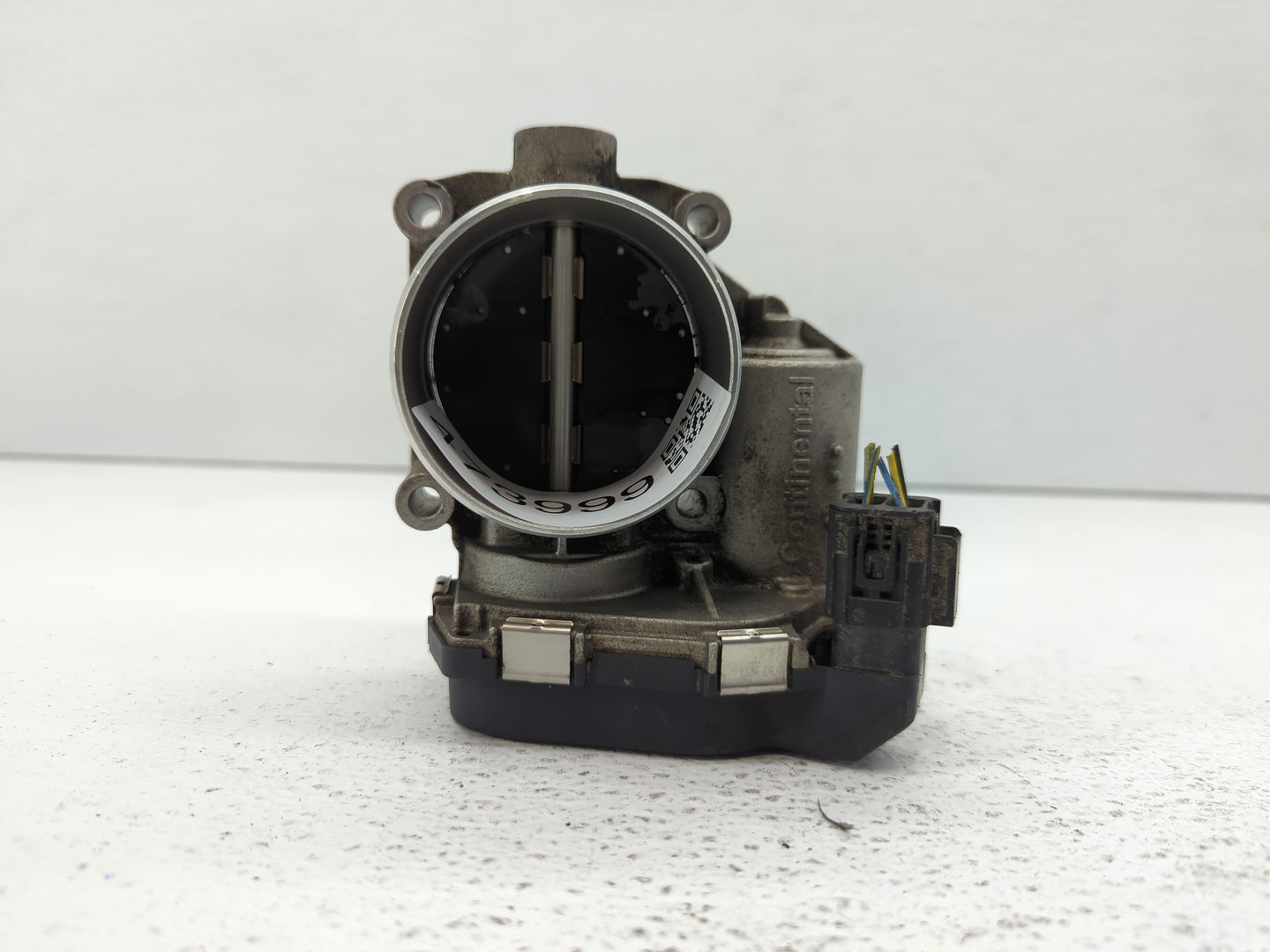 2010-2016 Bmw 550i Throttle Body P/N:1354 7555944-05 1354 7555944-03 Fits OEM Used Auto Parts - Oemusedautoparts1.com