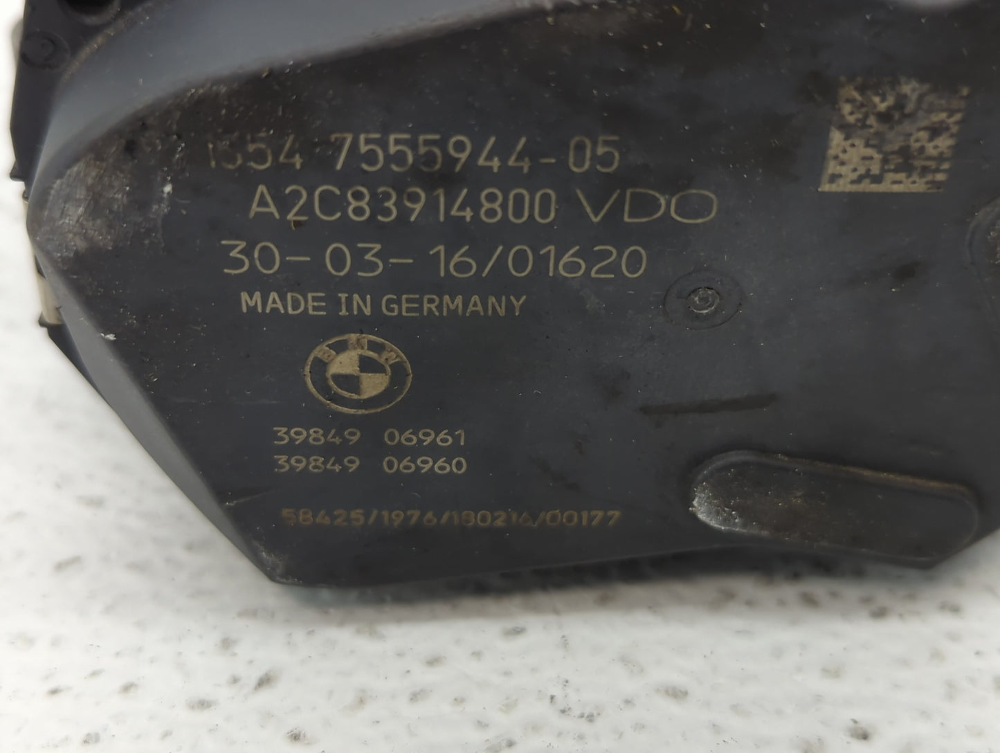 2010-2016 Bmw 550i Throttle Body P/N:1354 7555944-05 1354 7555944-03 Fits OEM Used Auto Parts - Oemusedautoparts1.com