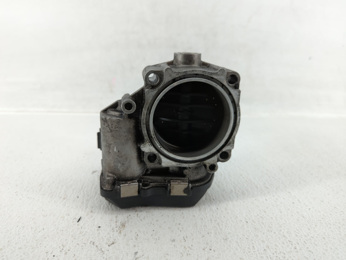 2010-2016 Bmw 550i Throttle Body P/N:1354 7555944-03 1354 7555944-05 Fits OEM Used Auto Parts - Oemusedautoparts1.com