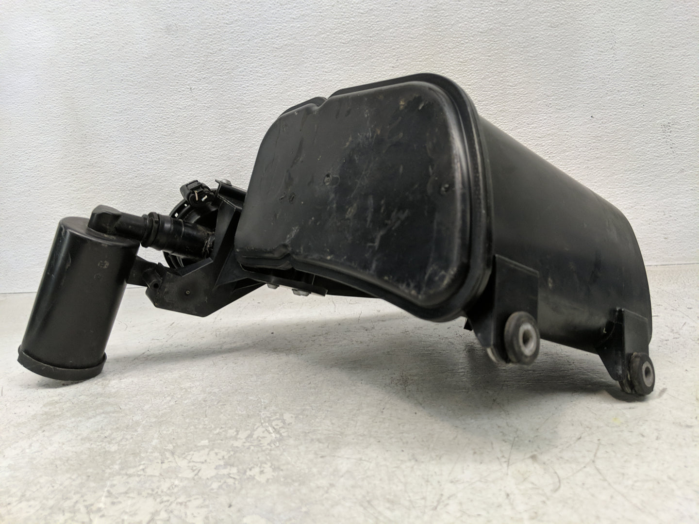 2016 Bmw 640i Fuel Vapor Charcoal Canister - Oemusedautoparts1.com