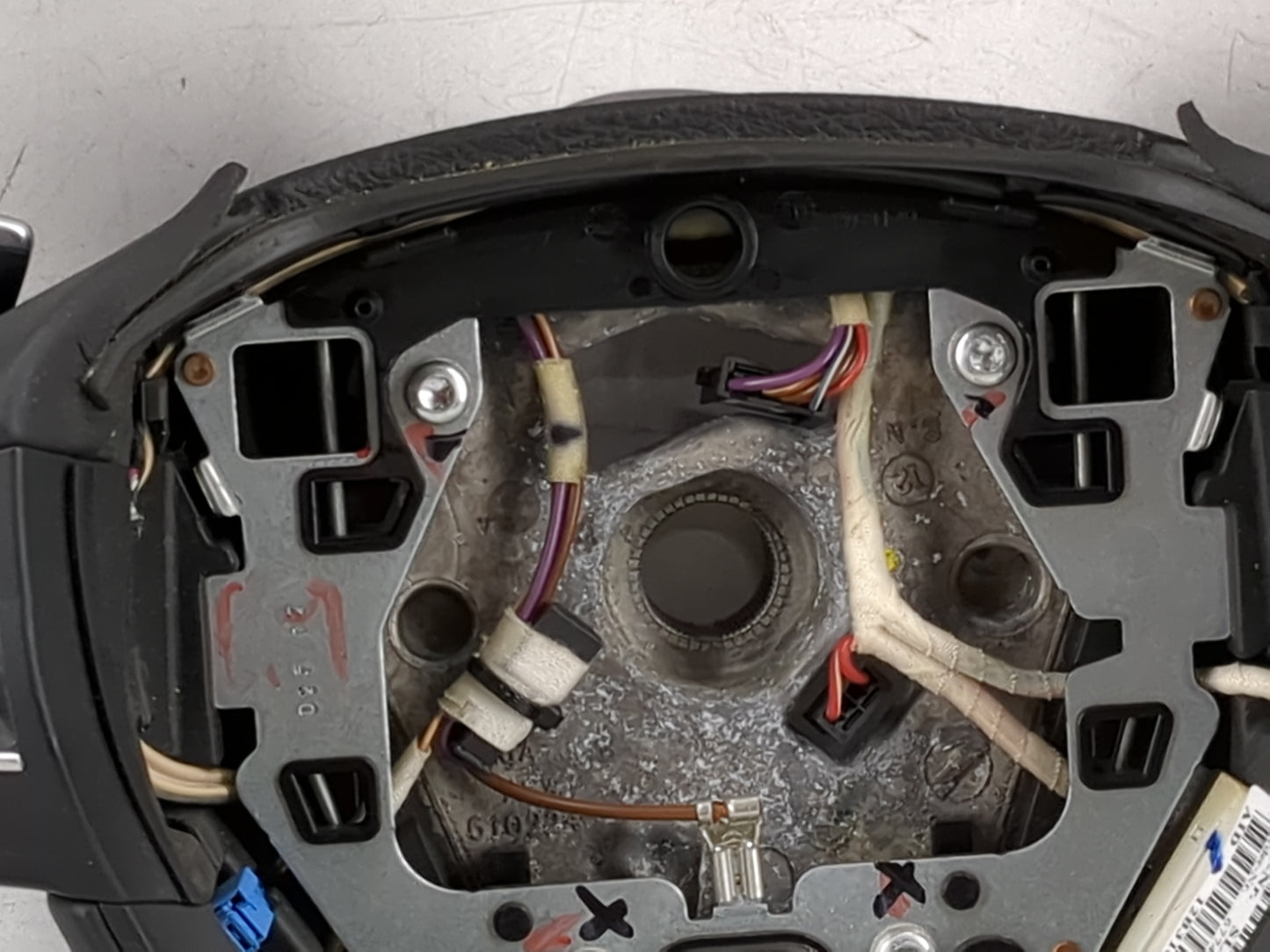 2016 Bmw 750li Steering Wheel Oem - Oemusedautoparts1.com