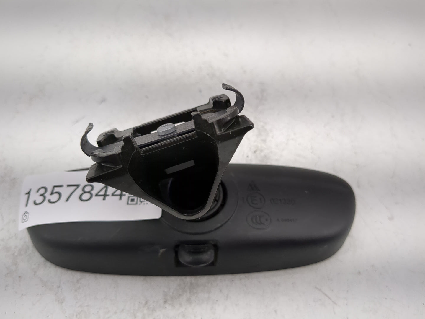 2016-2017 Bmw M2 Interior Rear View Mirror Replacement OEM P/N:9285380 Fits Fits 2014 2015 2016 2017 OEM Used Auto Parts - O
