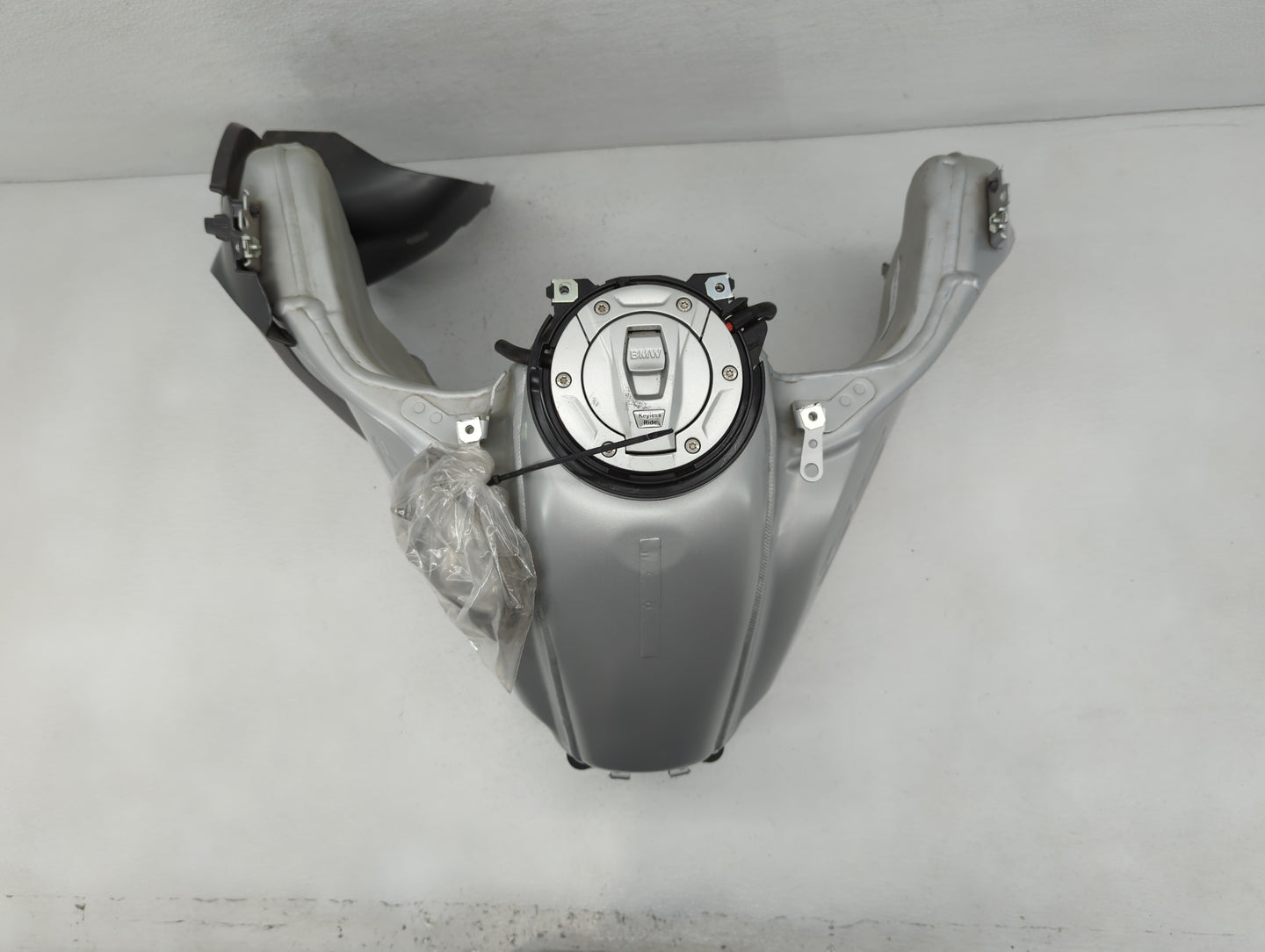 2016 Fob Case Bmw Motorcycle Fuel Gas Petrol Tank - Oemusedautoparts1.com