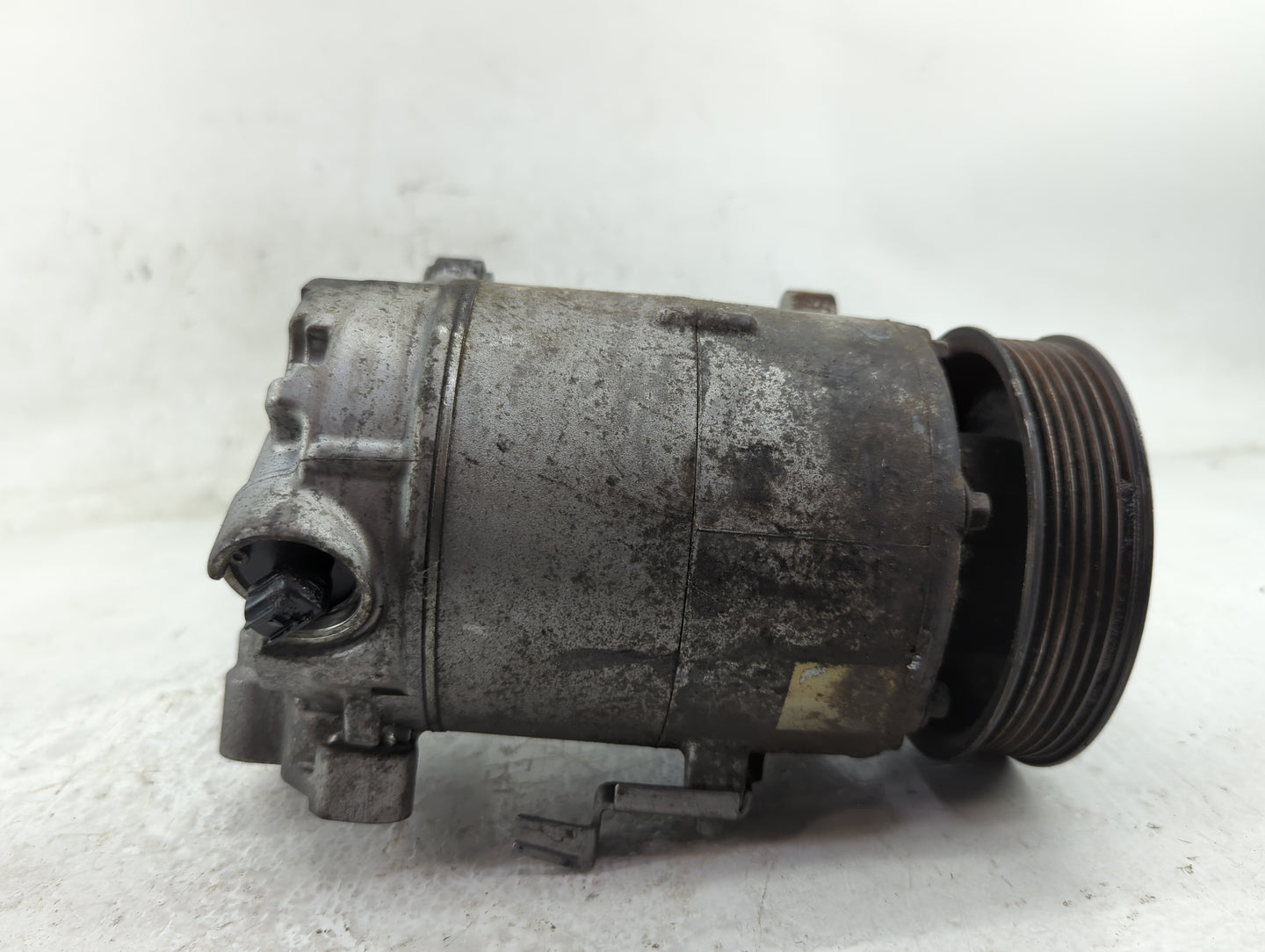 2016-2019 Bmw X1 Air Conditioning A/c Ac Compressor Oem - Oemusedautoparts1.com