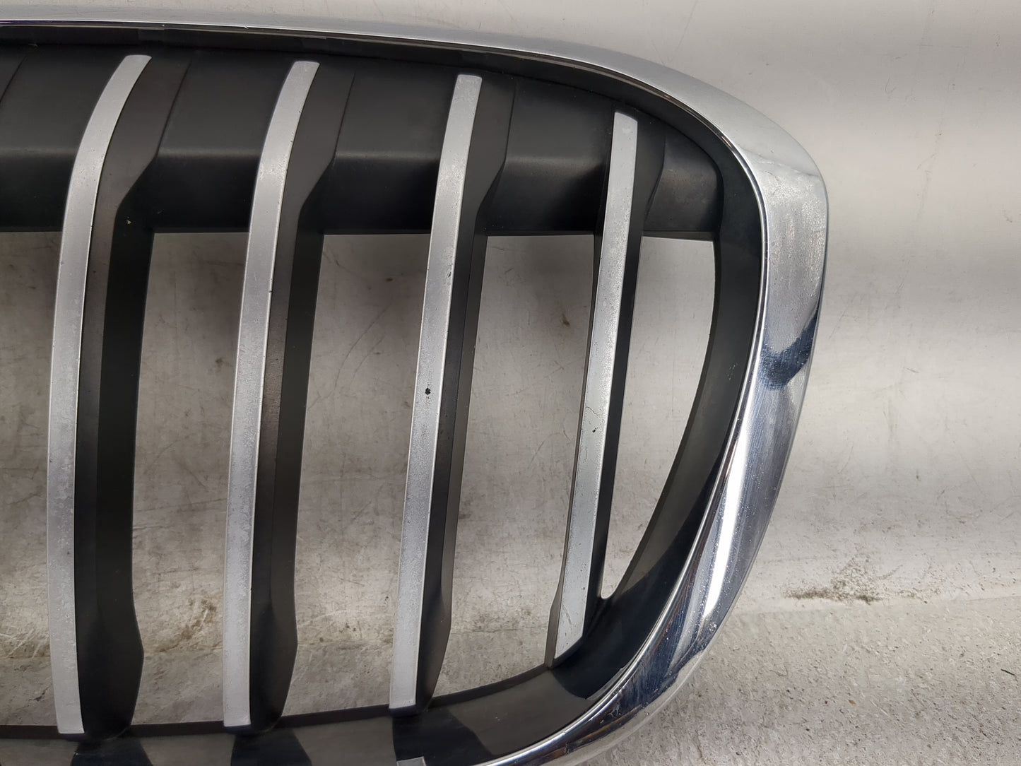 2016-2019 Bmw X1 Front Grille Bumper Not Included 1459947 - Oemusedautoparts1.com
