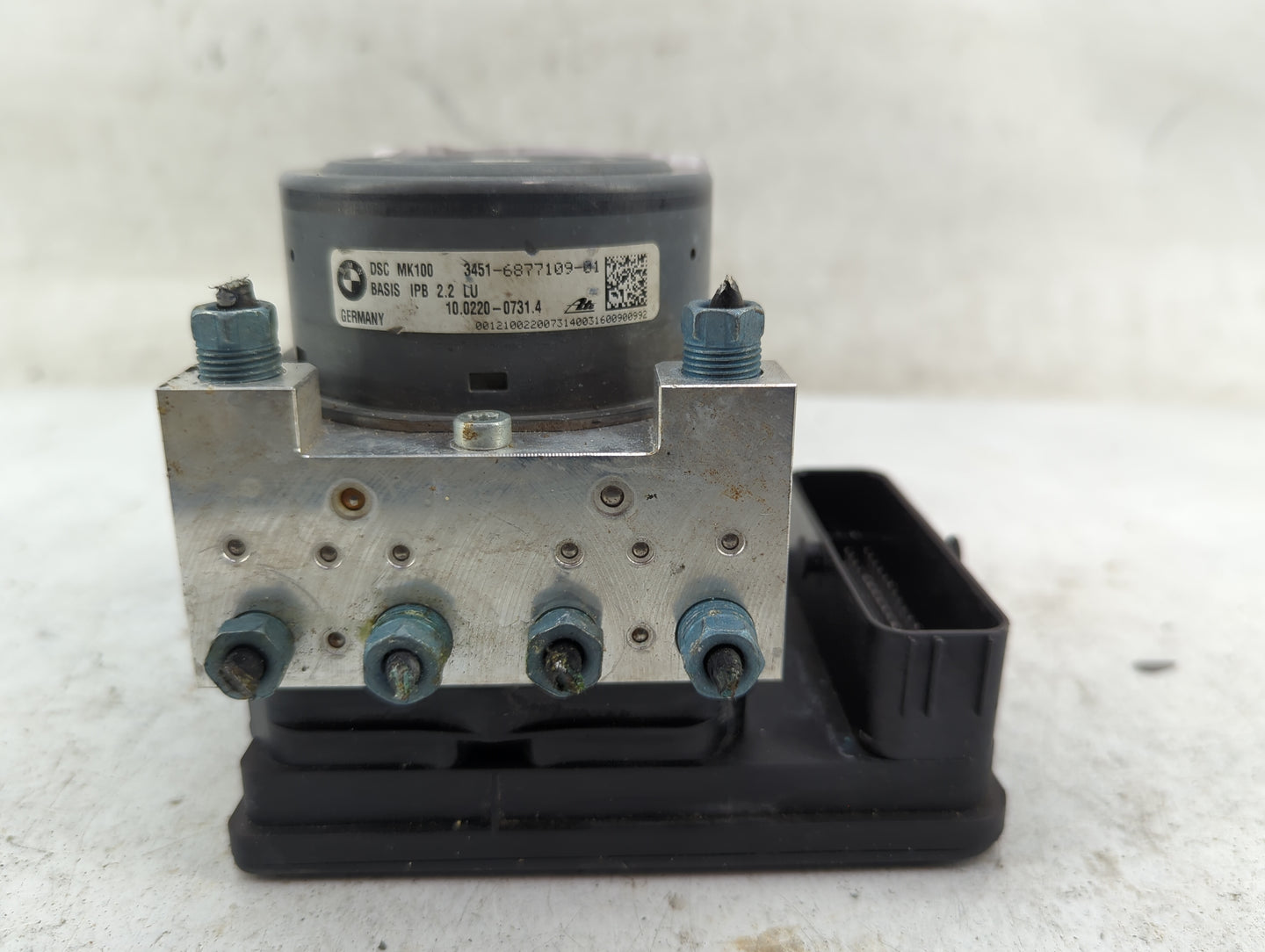 2016 Bmw X1 ABS Pump Control Module Replacement P/N:3451-6877109-01 10.0220-0731.4, 6877110, 10.0917-0887.3, 10.0625-3272.1 