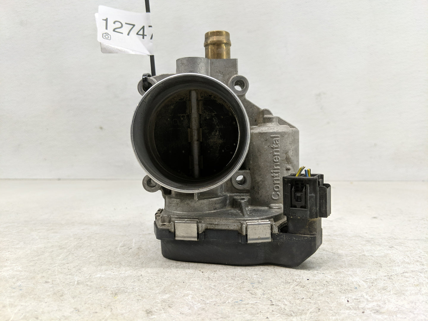 2013-2017 Bmw X3 Throttle Body P/N:1354 7588625-04 Fits Fits 2012 2013 2014 2015 2016 2017 2018 OEM Used Auto Parts - Oemuse
