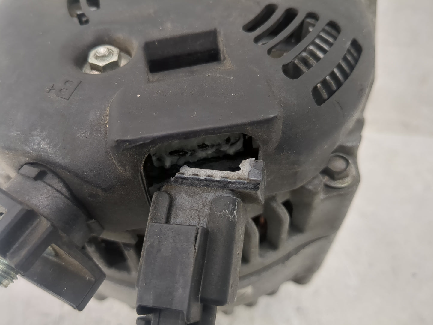 2013-2017 Bmw X3 Alternator Replacement Generator Charging Assembly Engine OEM P/N:104210-6406 7605061-06 Fits OEM Used Auto