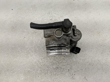 2013-2017 Bmw X3 Throttle Body P/N:36387 17647 36387 17648, 1354 7588625-04 Fits Fits 2012 2013 2014 2015 2016 2017 2018 OEM Used Auto Parts