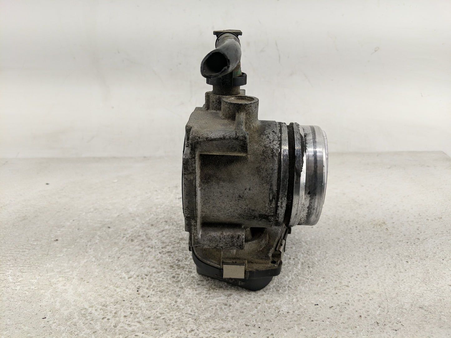 2013-2017 Bmw X3 Throttle Body P/N:36387 17647 36387 17648, 1354 7588625-04 Fits Fits 2012 2013 2014 2015 2016 2017 2018 OEM