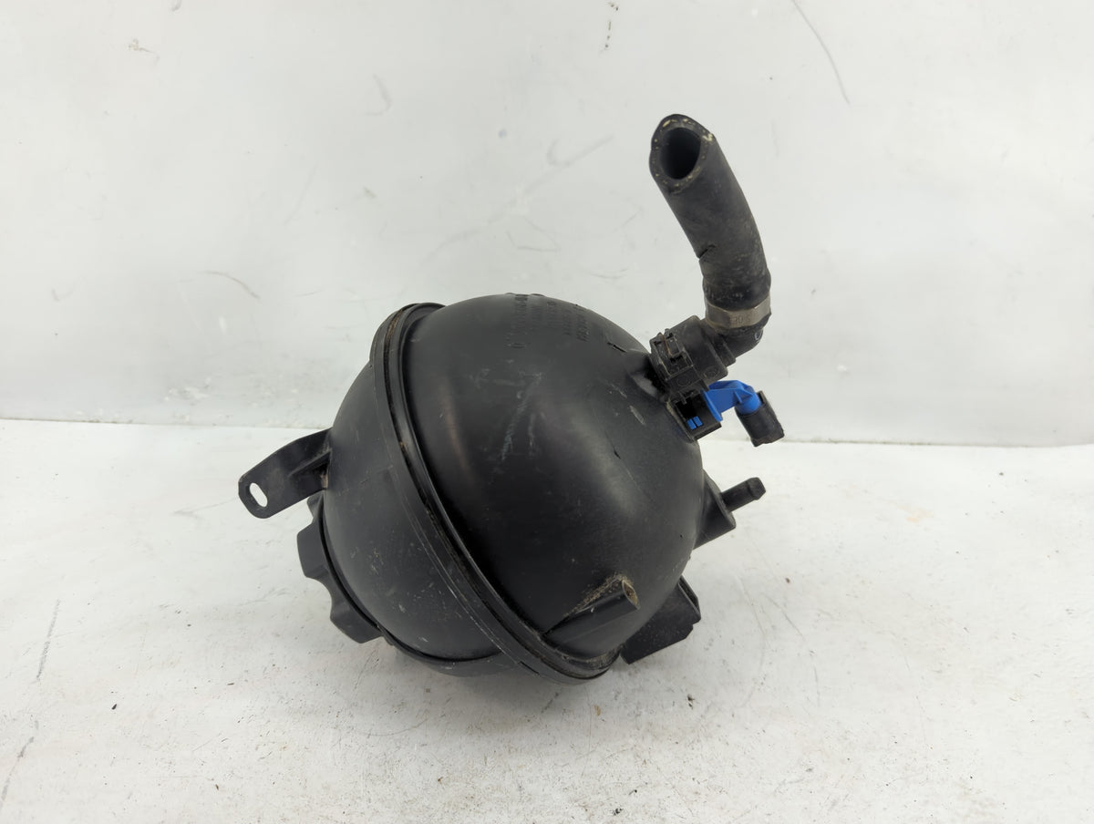 2014-2017 Bmw X3 Radiator Coolant Overflow Expansion Tank Bottle - Oemusedautoparts1.com