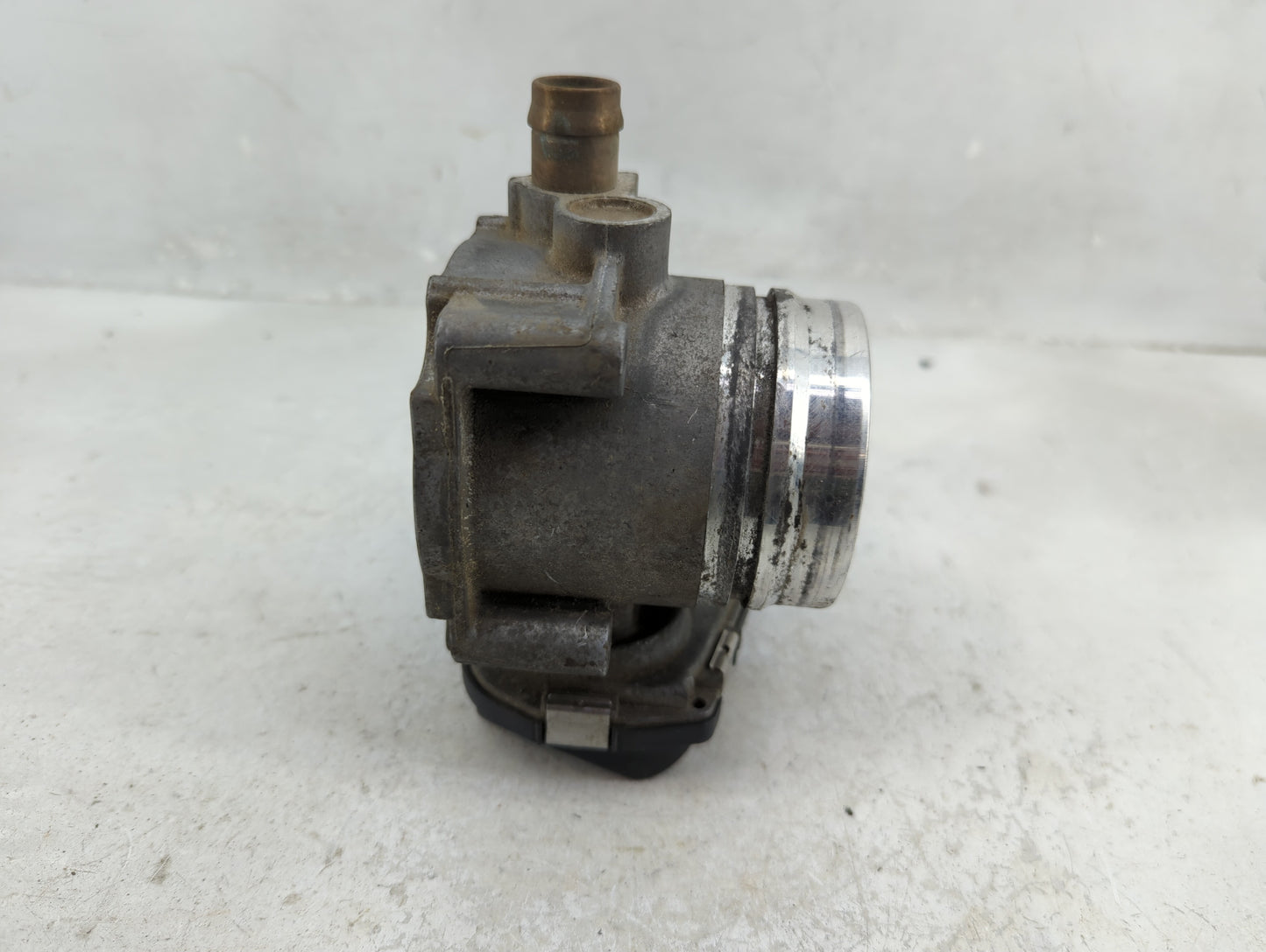 2013-2017 Bmw X3 Throttle Body P/N:7588625-04 A2C83786800 Fits Fits 2012 2013 2014 2015 2016 2017 2018 OEM Used Auto Parts -