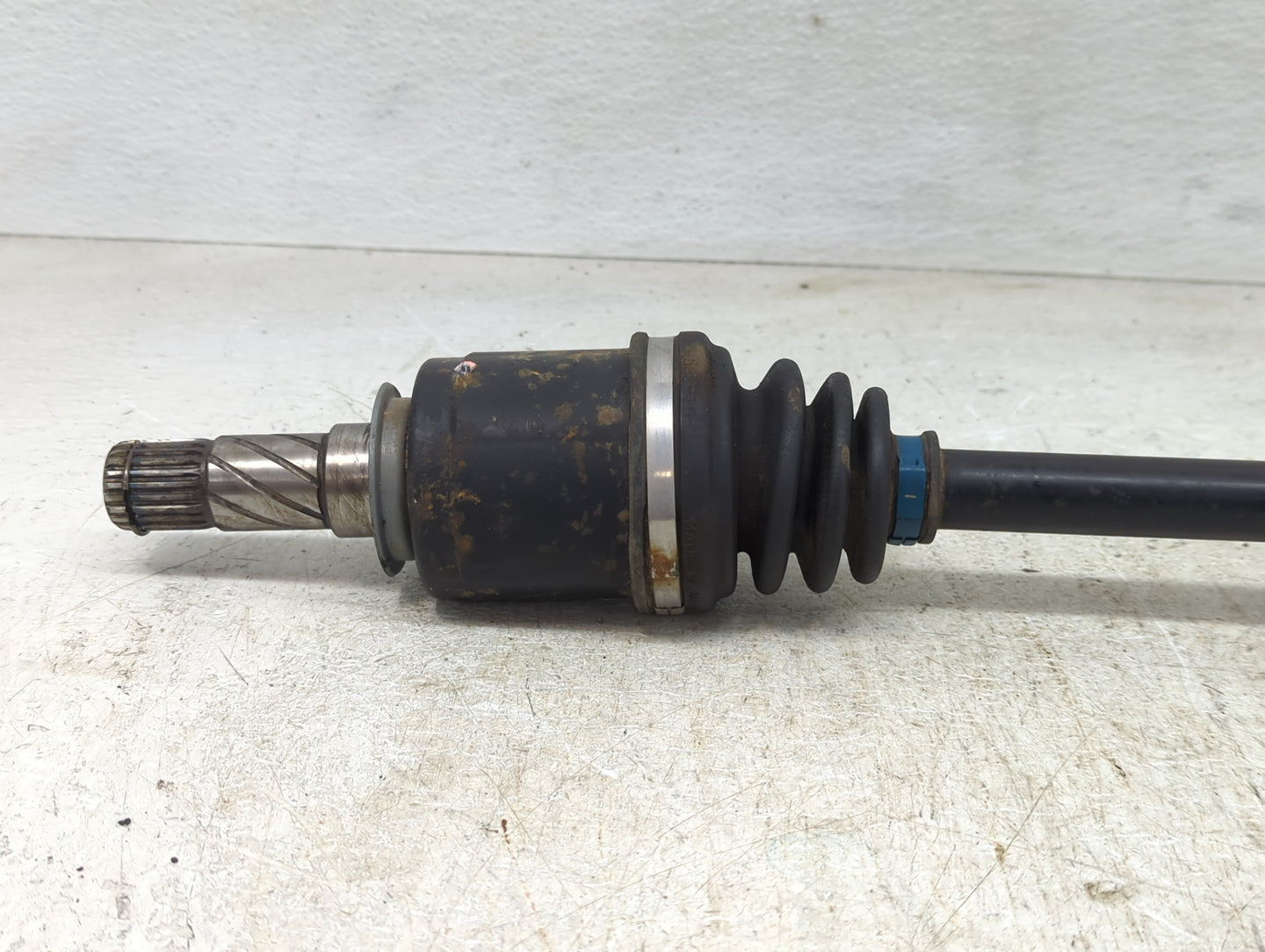 2011-2017 Bmw X3 Axle Shaft Front Driver Cv C/v - Oemusedautoparts1.com