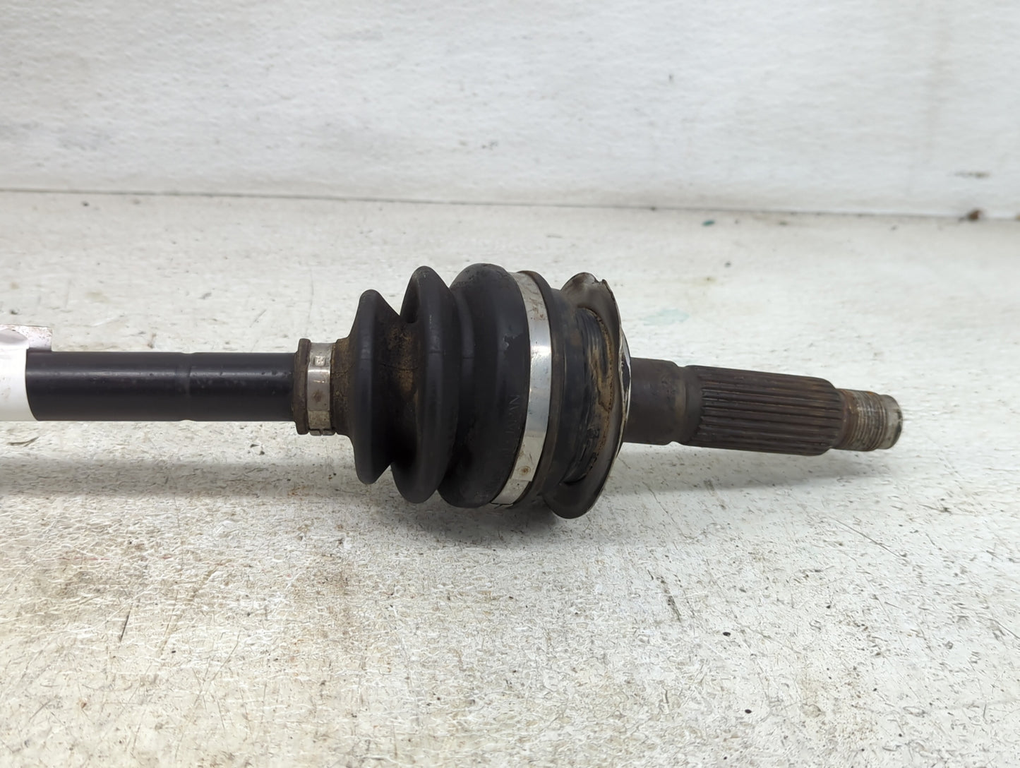 2011-2017 Bmw X3 Axle Shaft Front Driver Cv C/v - Oemusedautoparts1.com