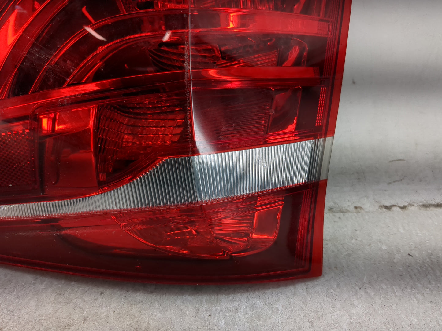 2011-2017 Bmw X3 Tail Light Assembly Passenger Right OEM P/N:470081 Fits Fits 2011 2012 2013 2014 2015 2016 2017 OEM Used Au