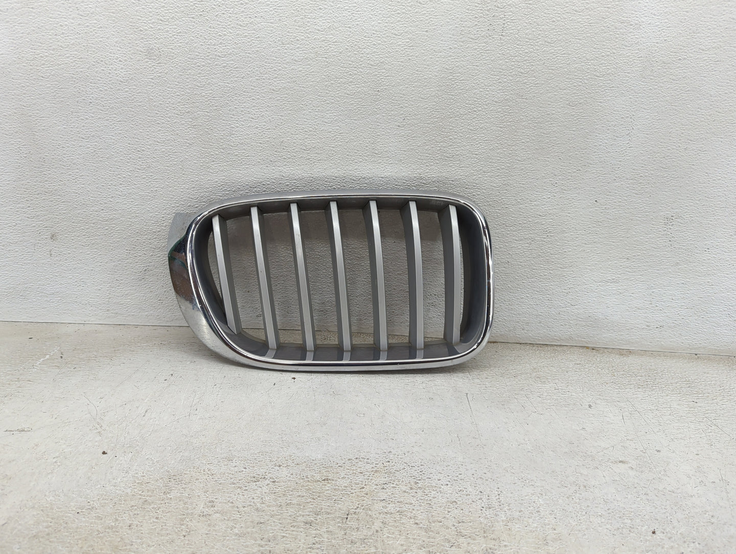 Bmw X3 Front Grille Bumper Not Included 1460093 - Oemusedautoparts1.com