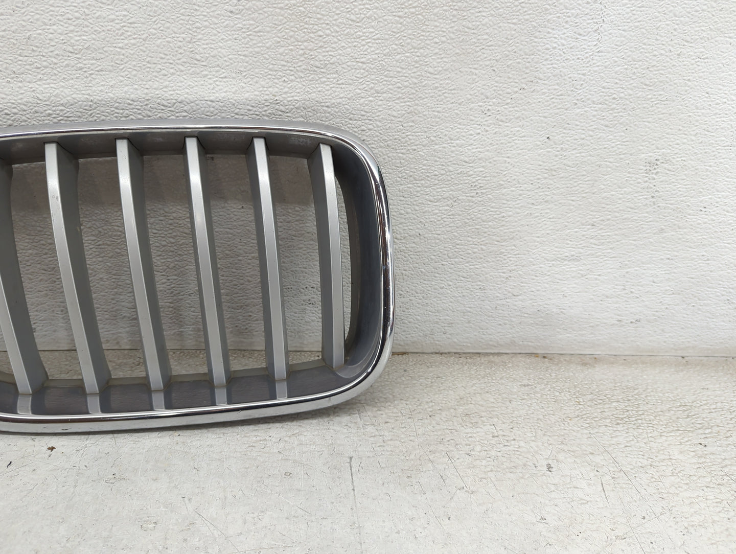 Bmw X3 Front Grille Bumper Not Included 1460093 - Oemusedautoparts1.com