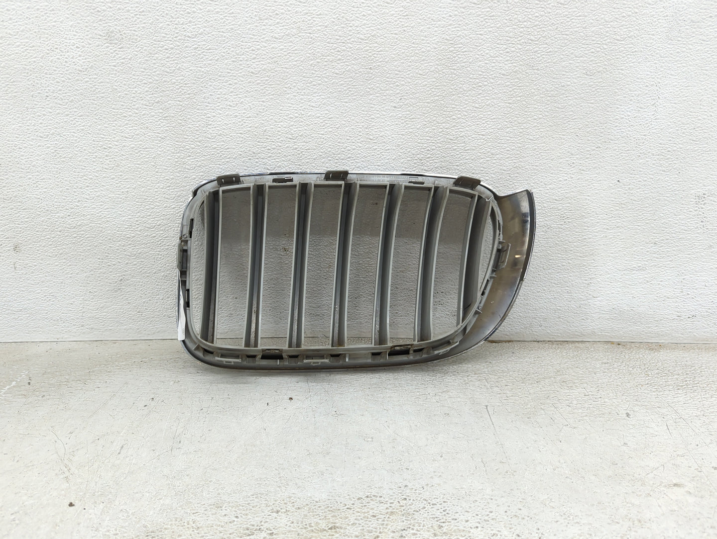 Bmw X3 Front Grille Bumper Not Included 1460093 - Oemusedautoparts1.com