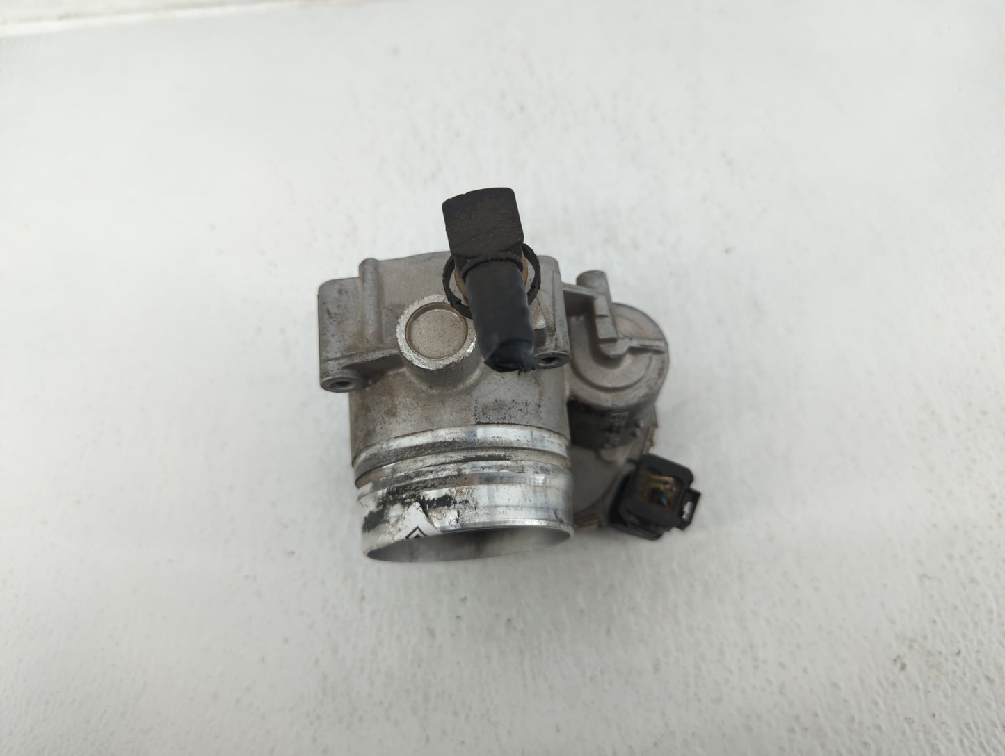 2013-2017 Bmw X3 Throttle Body P/N:32262 07393 A2C83786800 Fits Fits 2012 2013 2014 2015 2016 2017 2018 OEM Used Auto Parts 
