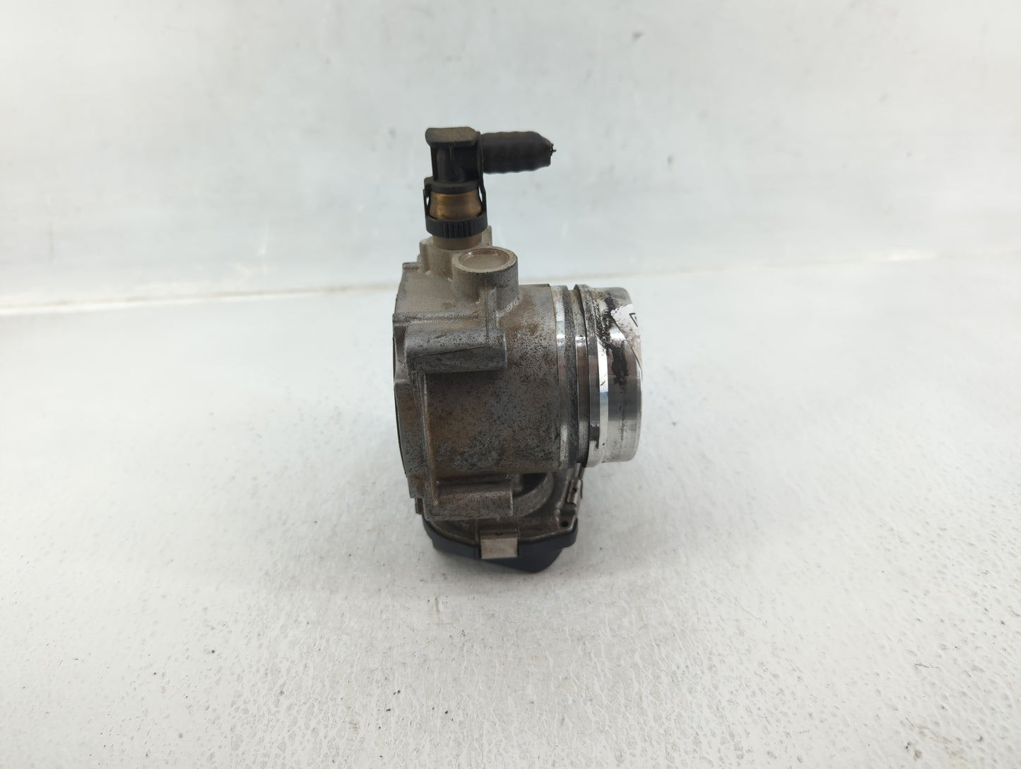 2013-2017 Bmw X3 Throttle Body P/N:32262 07393 A2C83786800 Fits Fits 2012 2013 2014 2015 2016 2017 2018 OEM Used Auto Parts 