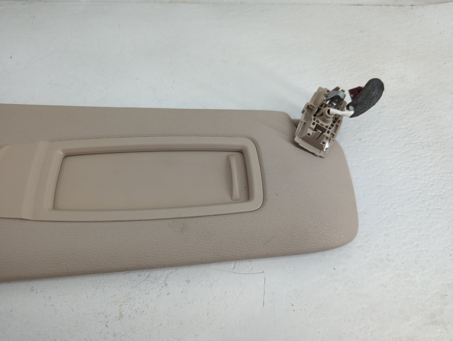 2014-2018 Bmw X5 Sun Visor Shade Replacement Passenger Right Mirror Fits Fits 2014 2015 2016 2017 2018 OEM Used Auto Parts -