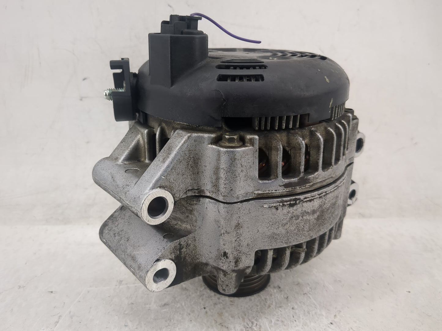 2012-2018 Bmw X5 Alternator Replacement Generator Charging Assembly Engine OEM P/N:104210-6504 7616119-04 Fits OEM Used Auto