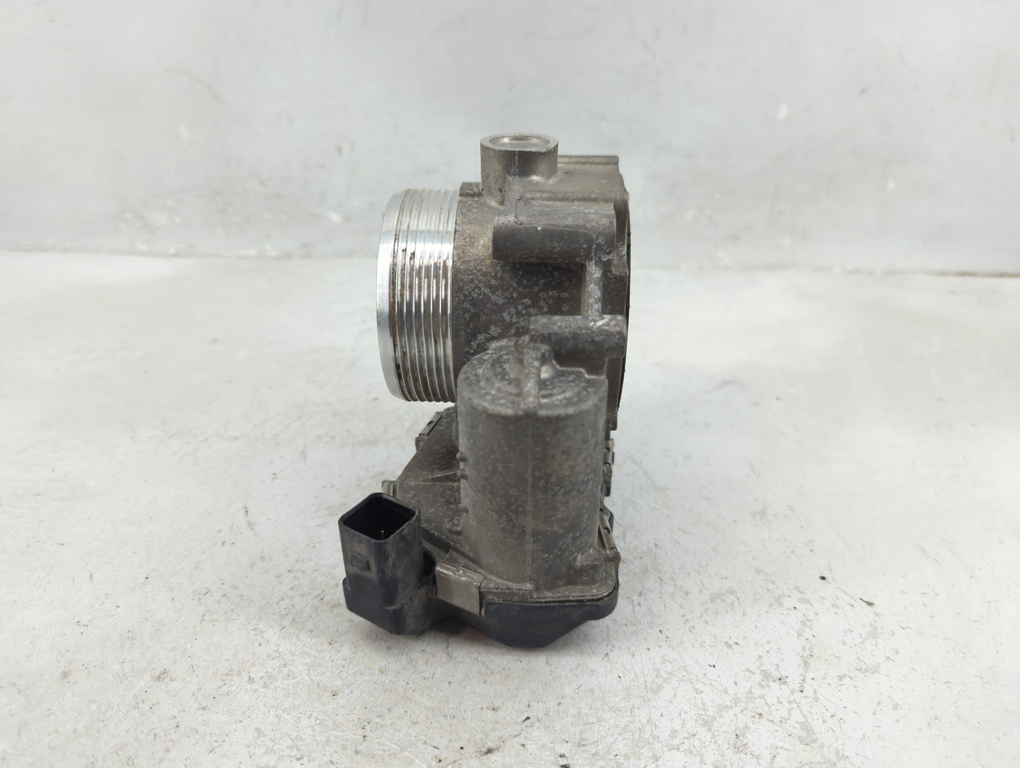2011-2018 Bmw X5 Throttle Body P/N:1354-7555944-05 Fits Fits 2010 2011 2012 2013 2014 2015 2016 2017 2018 2019 2020 OEM Used