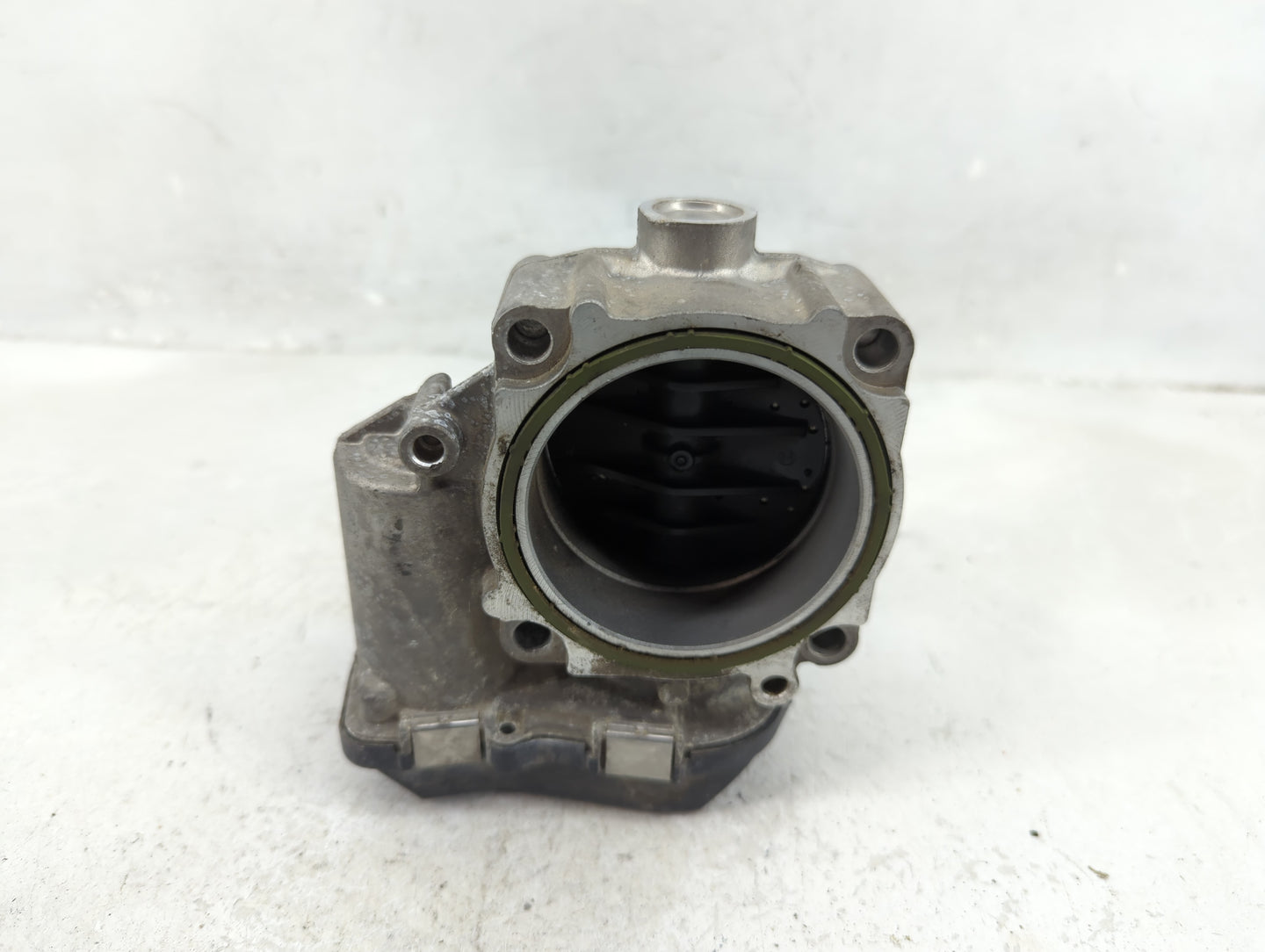 2011-2018 Bmw X5 Throttle Body P/N:1354-7555944-05 Fits Fits 2010 2011 2012 2013 2014 2015 2016 2017 2018 2019 2020 OEM Used