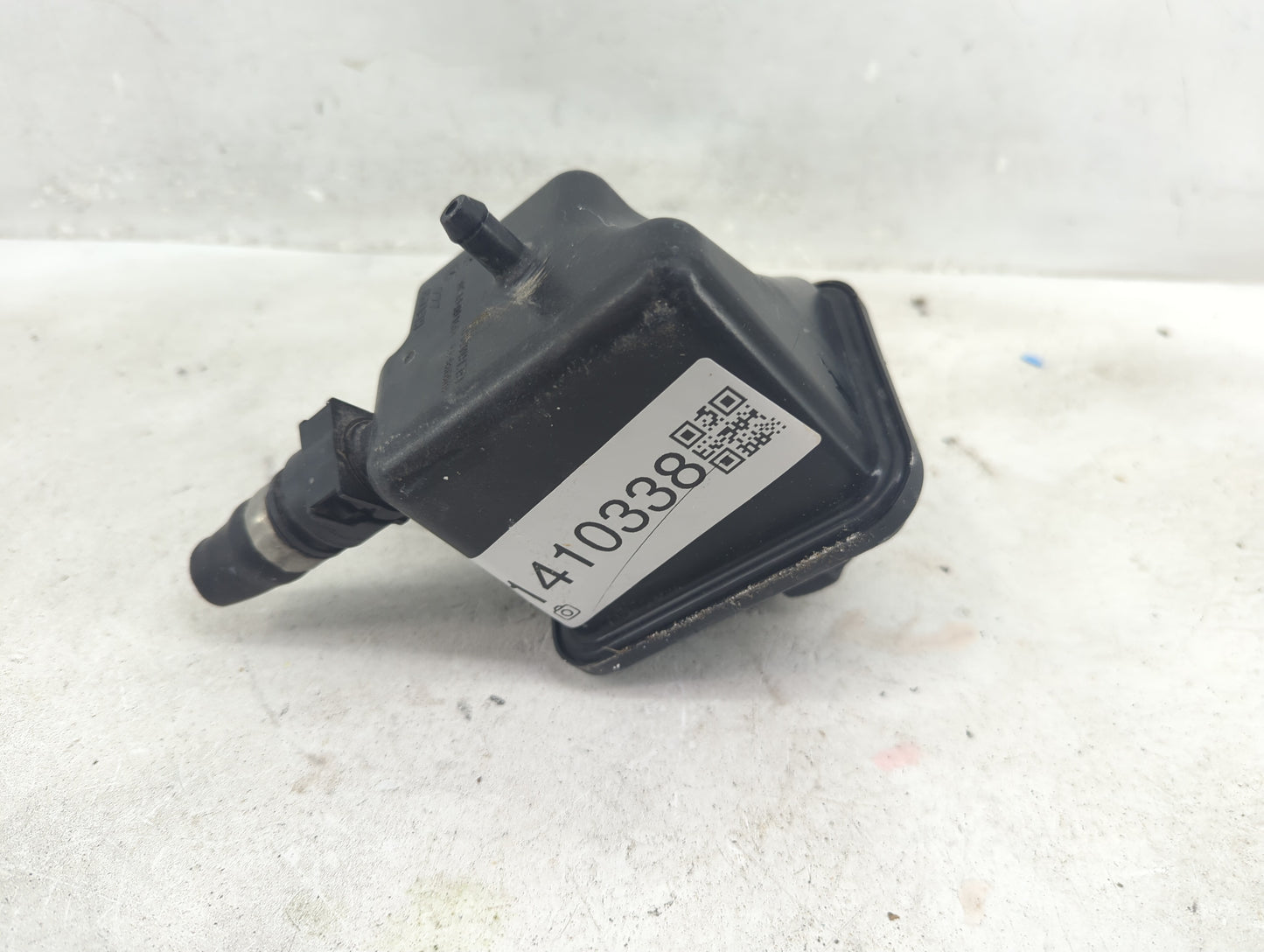 2015-2018 Bmw X5 Radiator Coolant Overflow Expansion Tank Bottle - Oemusedautoparts1.com