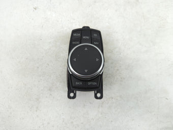 compare product 2016 Bmw X5 Radio AM FM Cd Player Receiver Replacement P/N:65829350723-02 19226310 Fits OEM Used Auto Parts