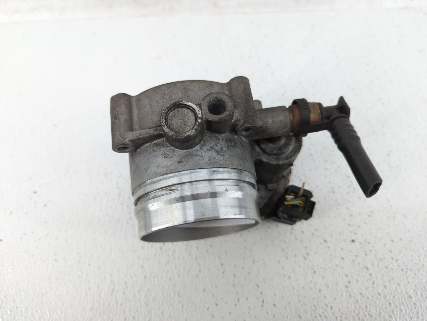 2011-2018 Bmw X5 Throttle Body P/N:1354 7597871-01 Fits Fits 2010 2011 2012 2013 2014 2015 2016 2017 2018 2019 2020 OEM Used