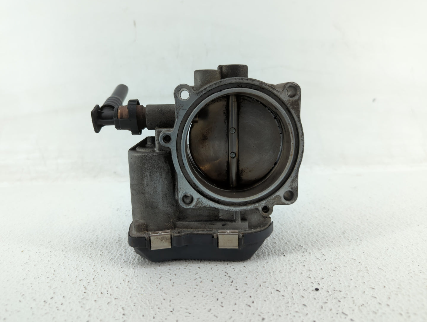 2011-2018 Bmw X5 Throttle Body P/N:1354 7597871-01 Fits Fits 2010 2011 2012 2013 2014 2015 2016 2017 2018 2019 2020 OEM Used