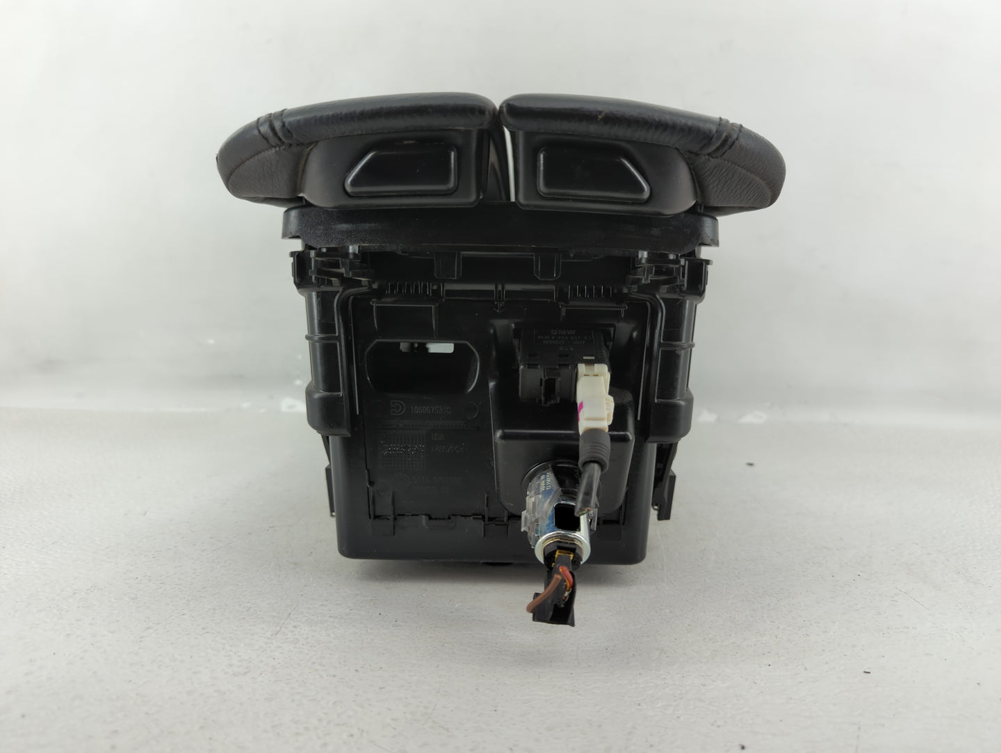 2016 Bmw X5 Center Console Armrest Cover Lid Black - Oemusedautoparts1.com