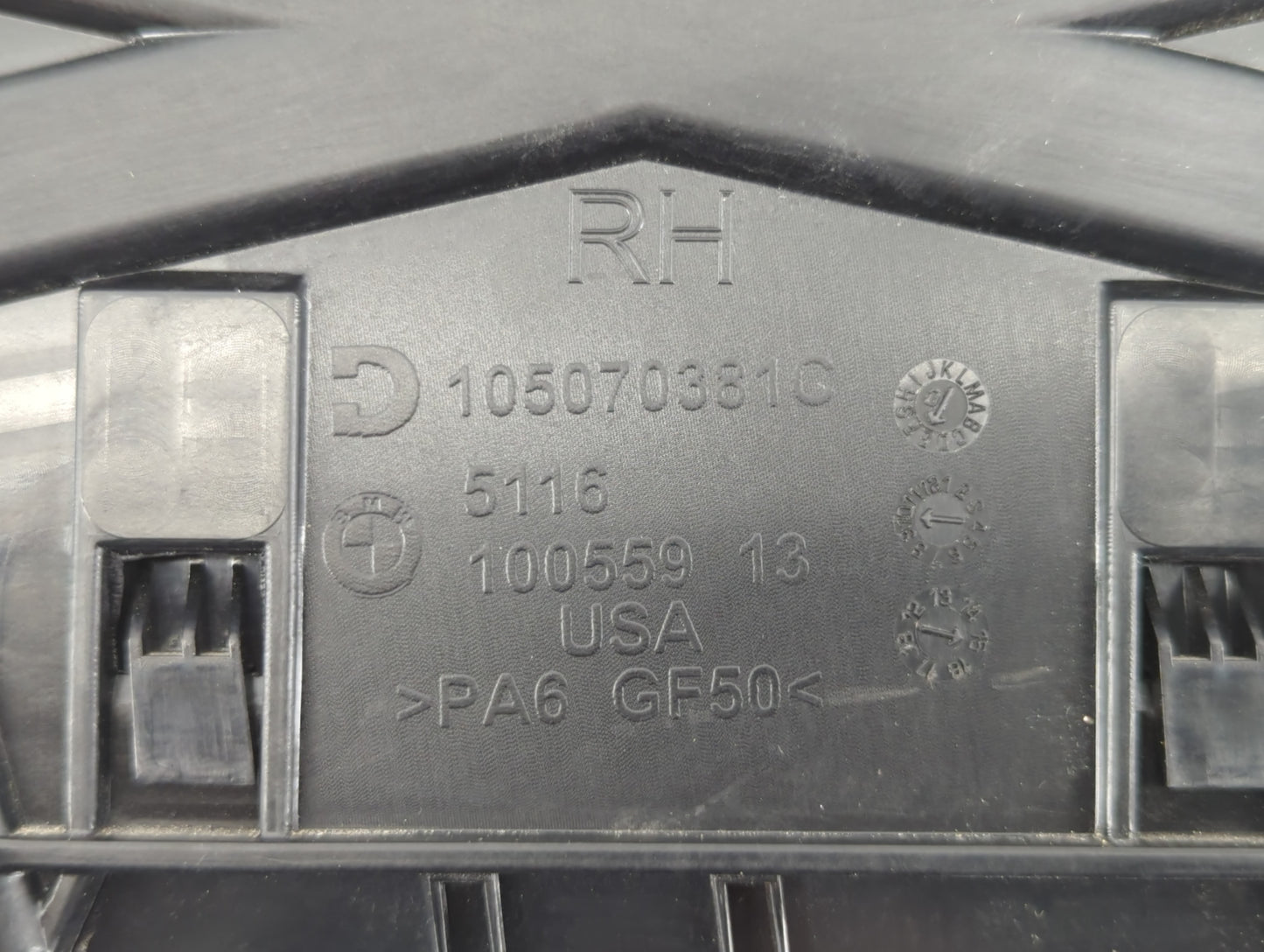 2016 Bmw X5 Center Console Armrest Cover Lid Black - Oemusedautoparts1.com