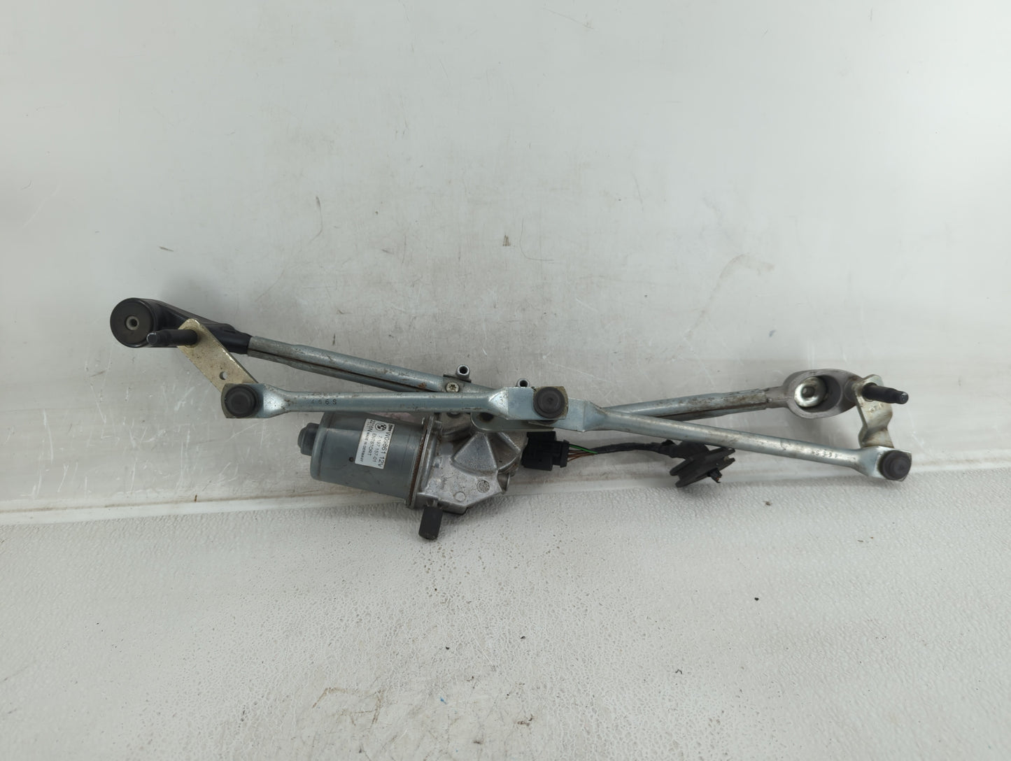 2016 Bmw Z4 Front Windshield Wiper Motor P/N:W09861 Fits OEM Used Auto Parts - Oemusedautoparts1.com