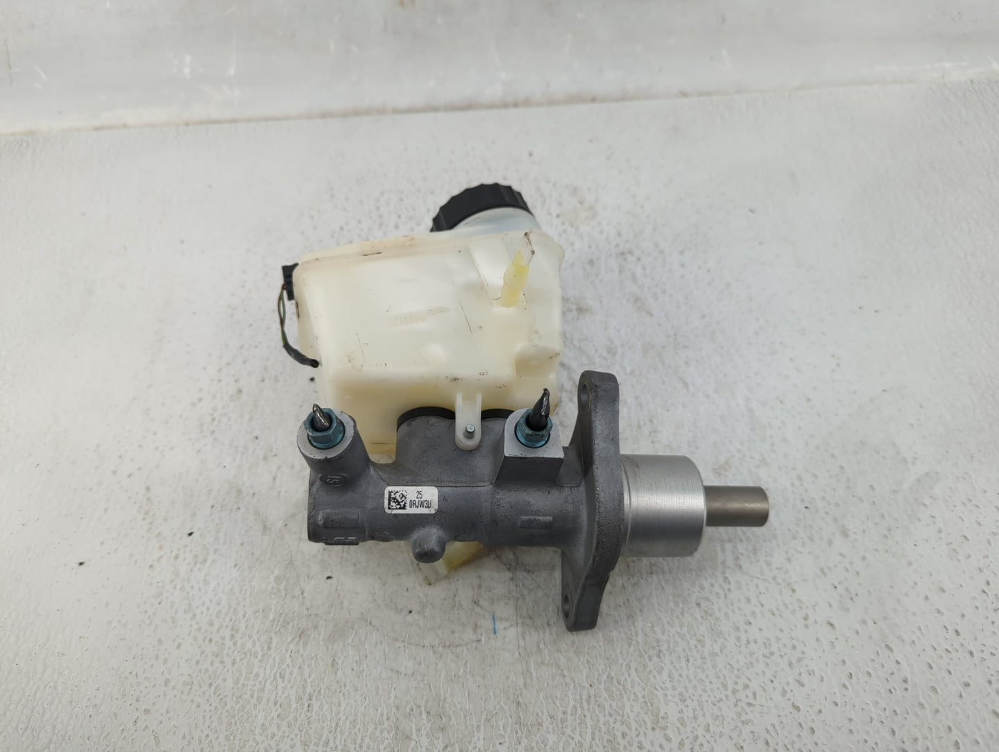 2009-2016 Bmw Z4 Brake Master Cylinder - Oemusedautoparts1.com