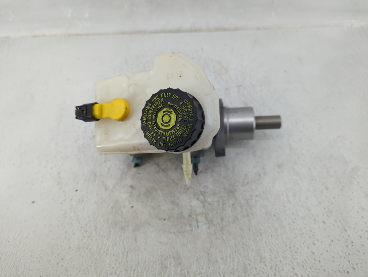 2009-2016 Bmw Z4 Brake Master Cylinder - Oemusedautoparts1.com