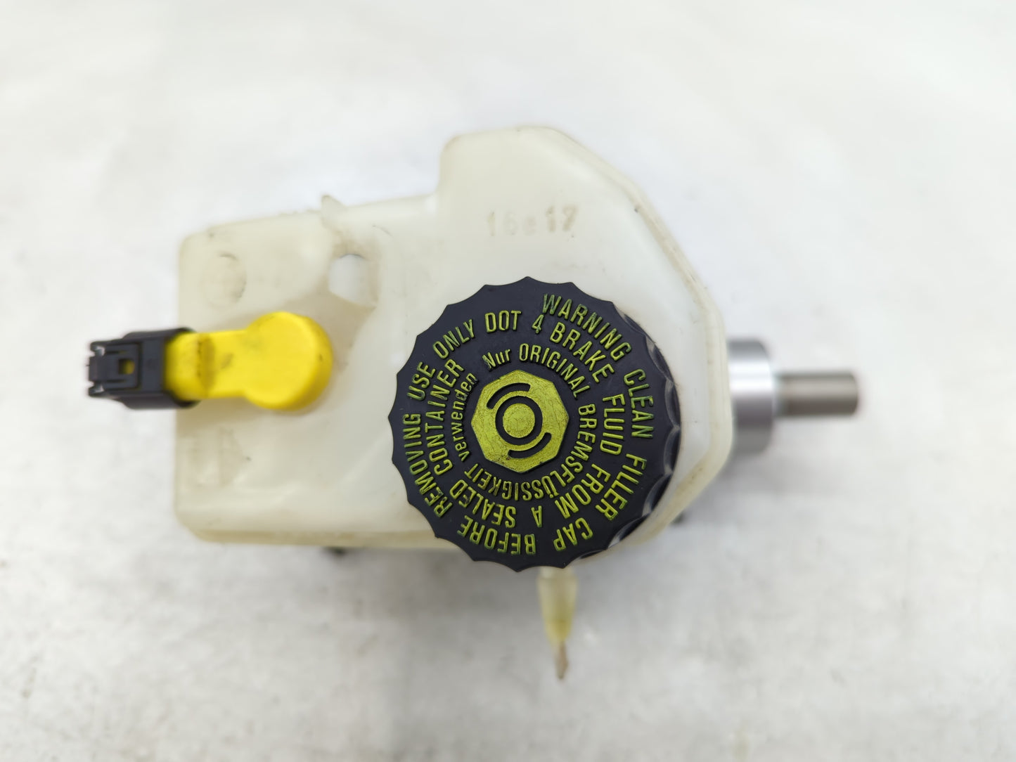 2009-2016 Bmw Z4 Brake Master Cylinder - Oemusedautoparts1.com