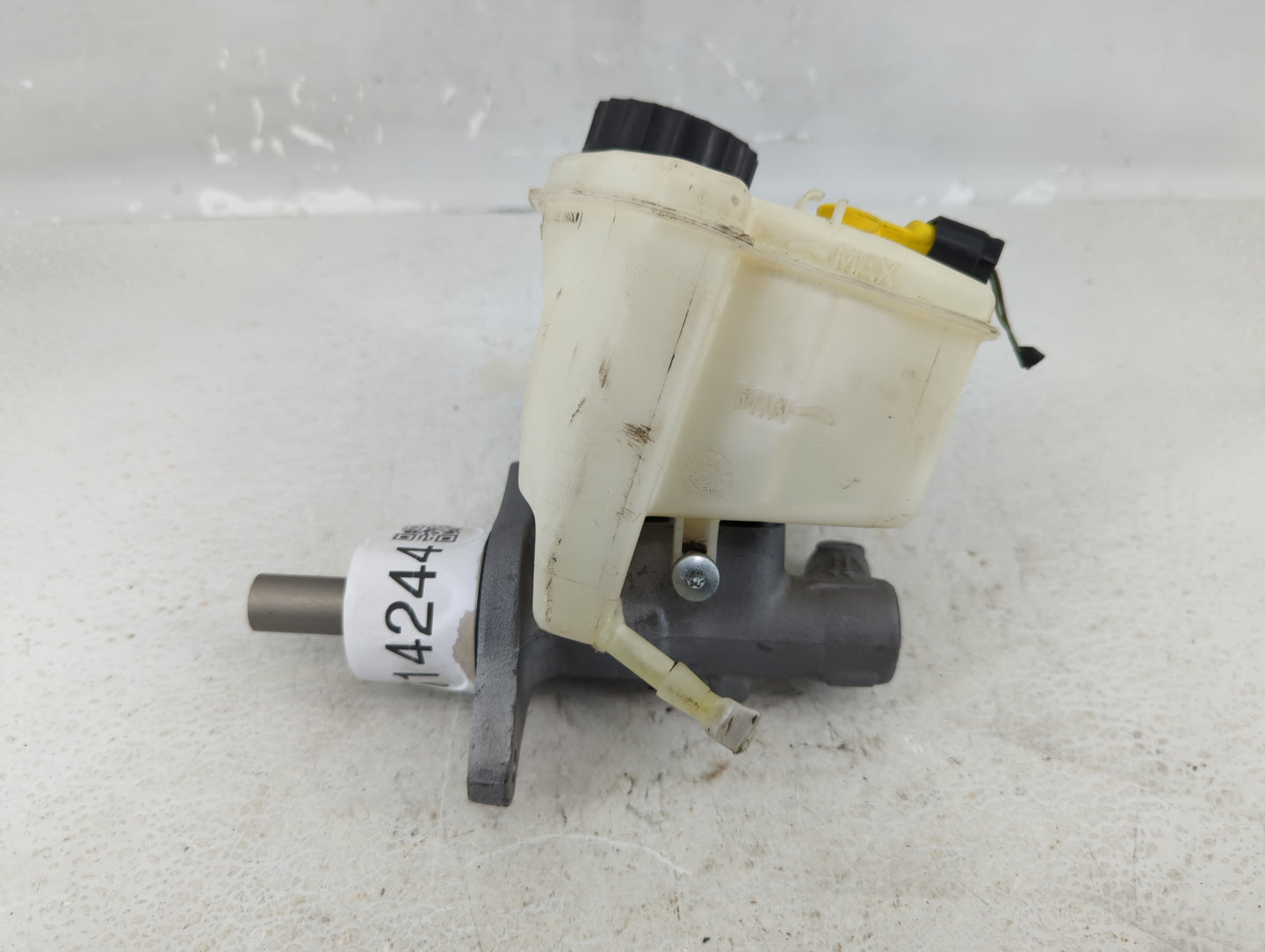 2009-2016 Bmw Z4 Brake Master Cylinder - Oemusedautoparts1.com