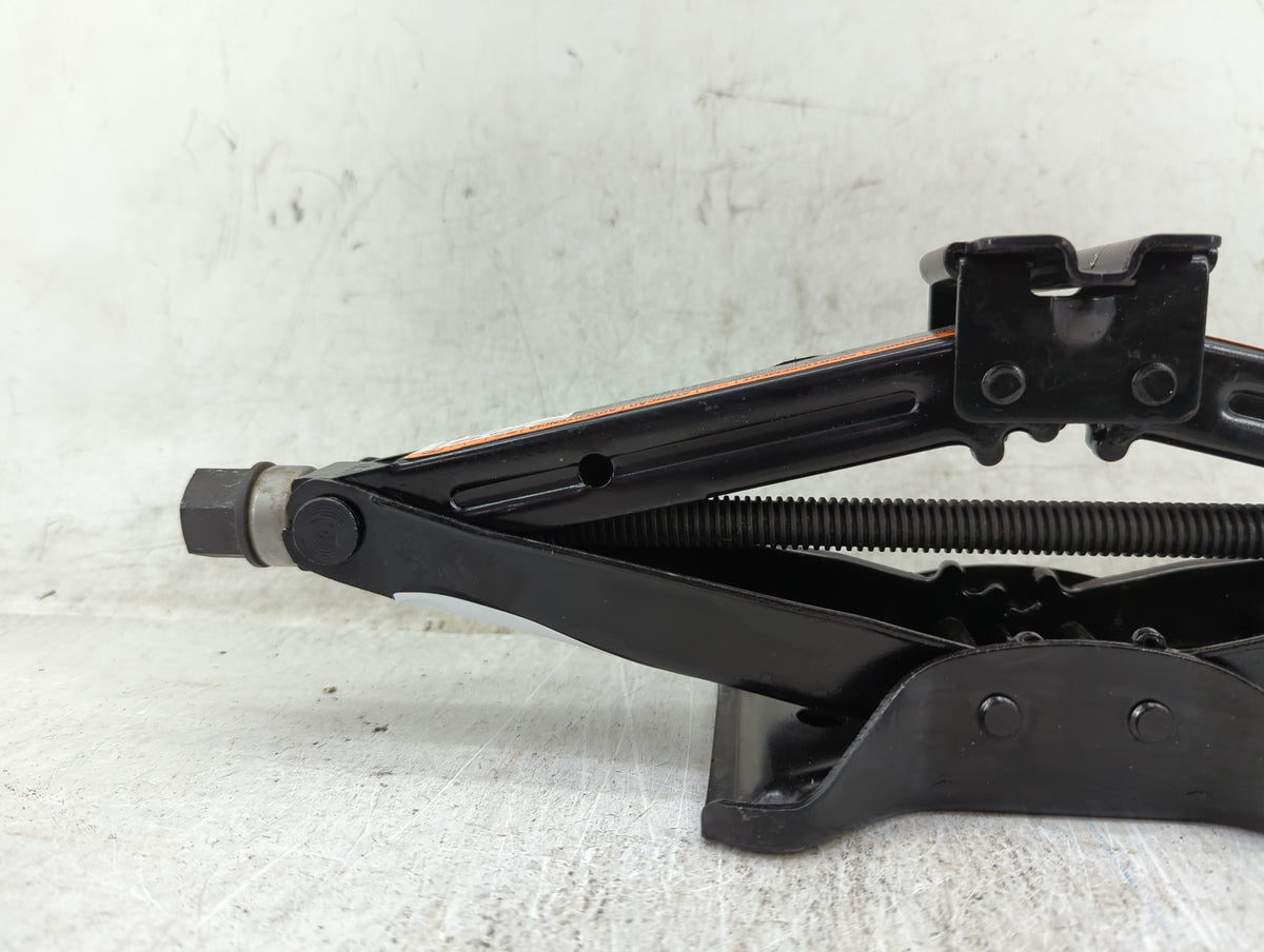 2016 Buick Cascada Spare Scissor Car Jack - Oemusedautoparts1.com
