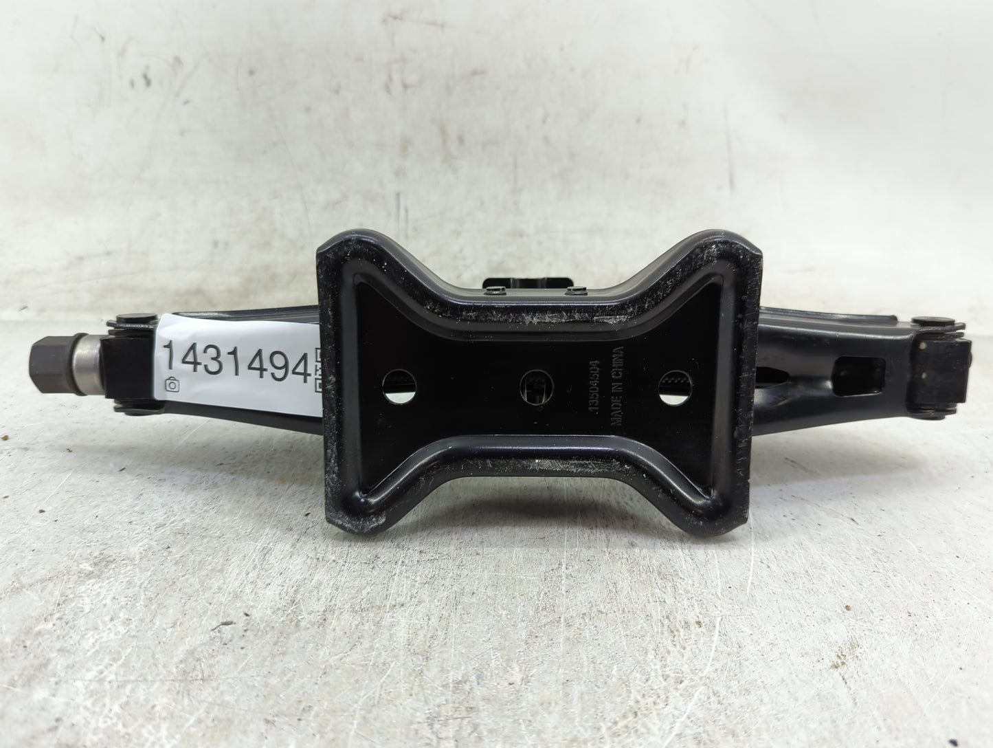 2016 Buick Cascada Spare Scissor Car Jack - Oemusedautoparts1.com