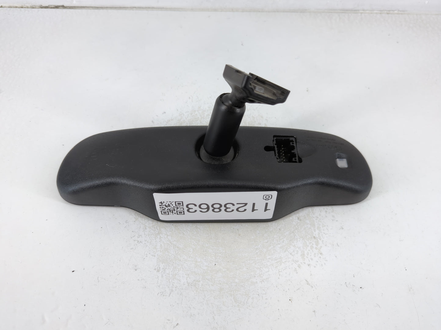 2009-2017 Buick Enclave Interior Rear View Mirror Replacement OEM P/N:22915243 Fits OEM Used Auto Parts - Oemusedautoparts1.