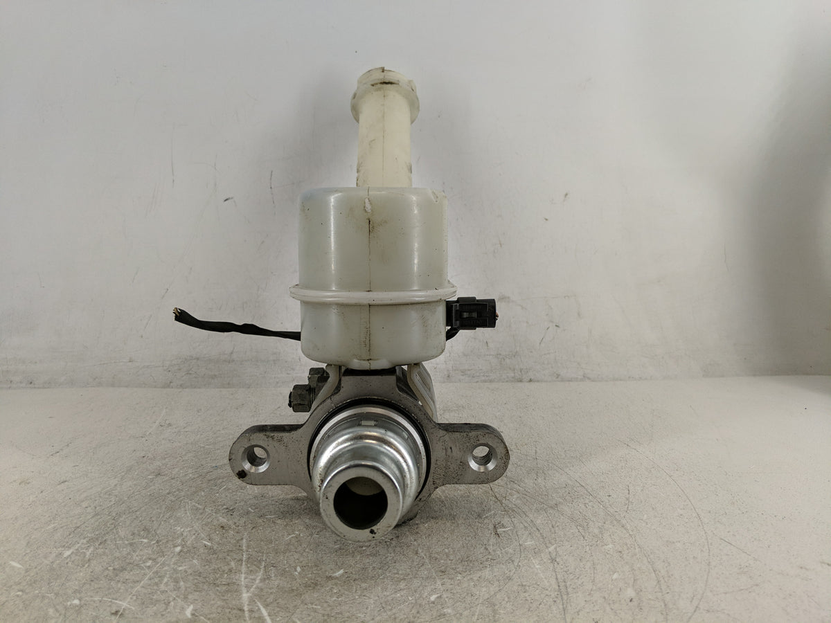 2009-2017 Buick Enclave Brake Master Cylinder 1208701 - Oemusedautoparts1.com